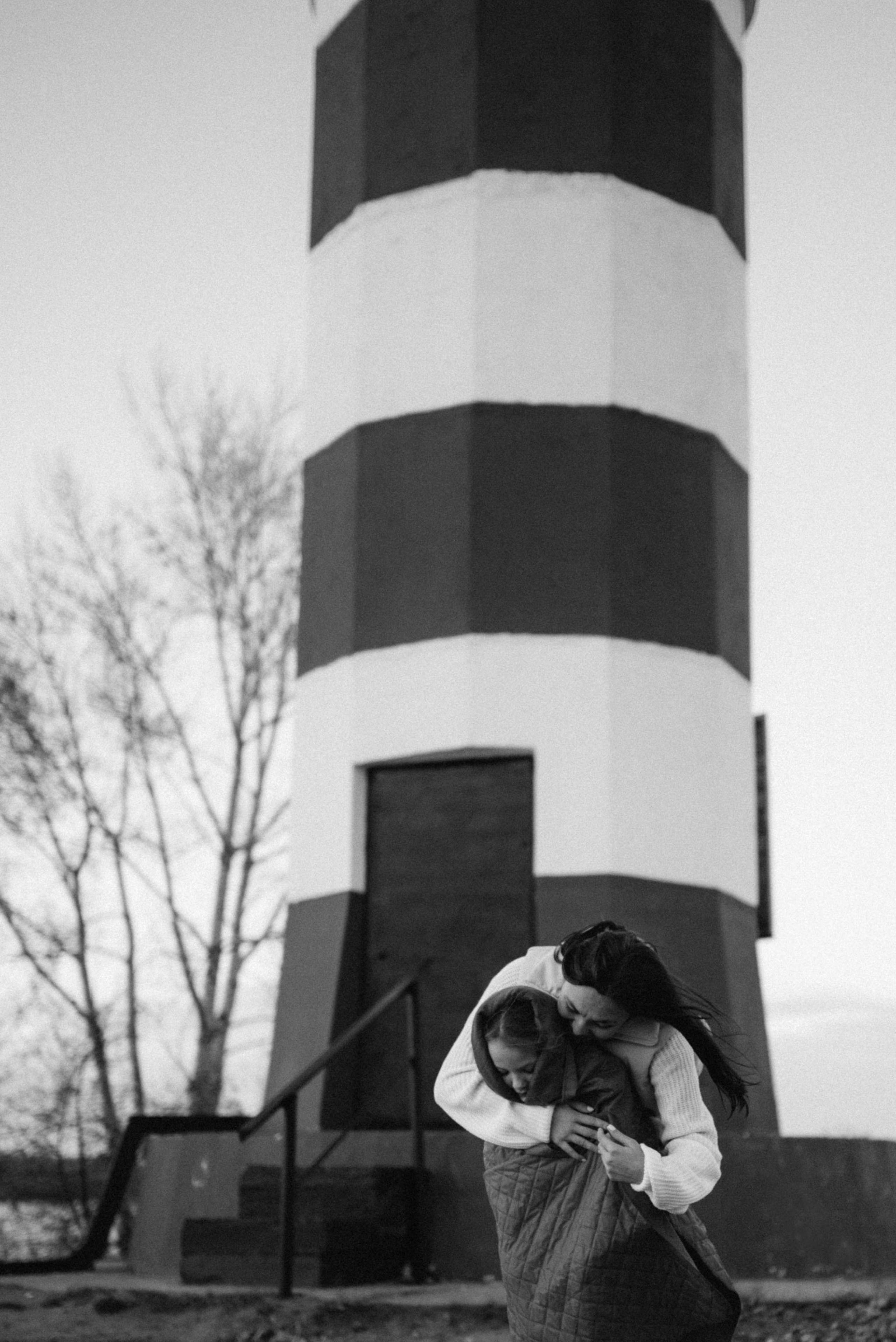 Катя и Варя (маяк). Семейная фотосессия в Новосибирске от фотографа Ольги Коваль