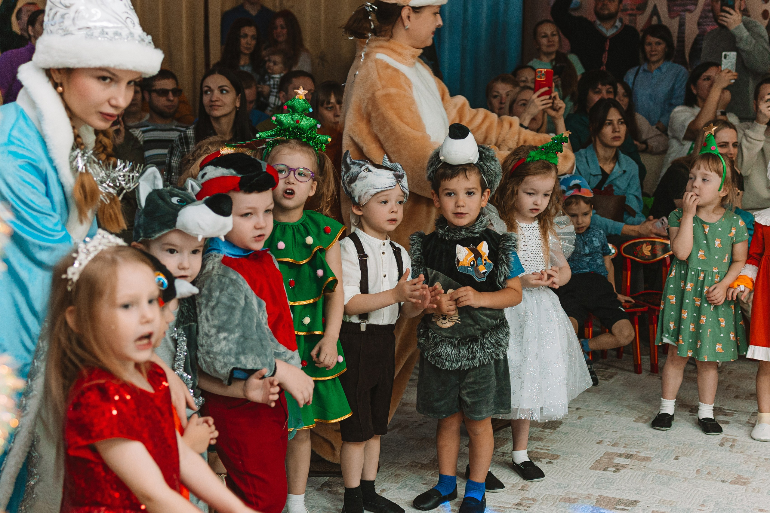 Утренник+портреты. Семейный фотограф Тюмень, фотограф на роды Салмина Мария