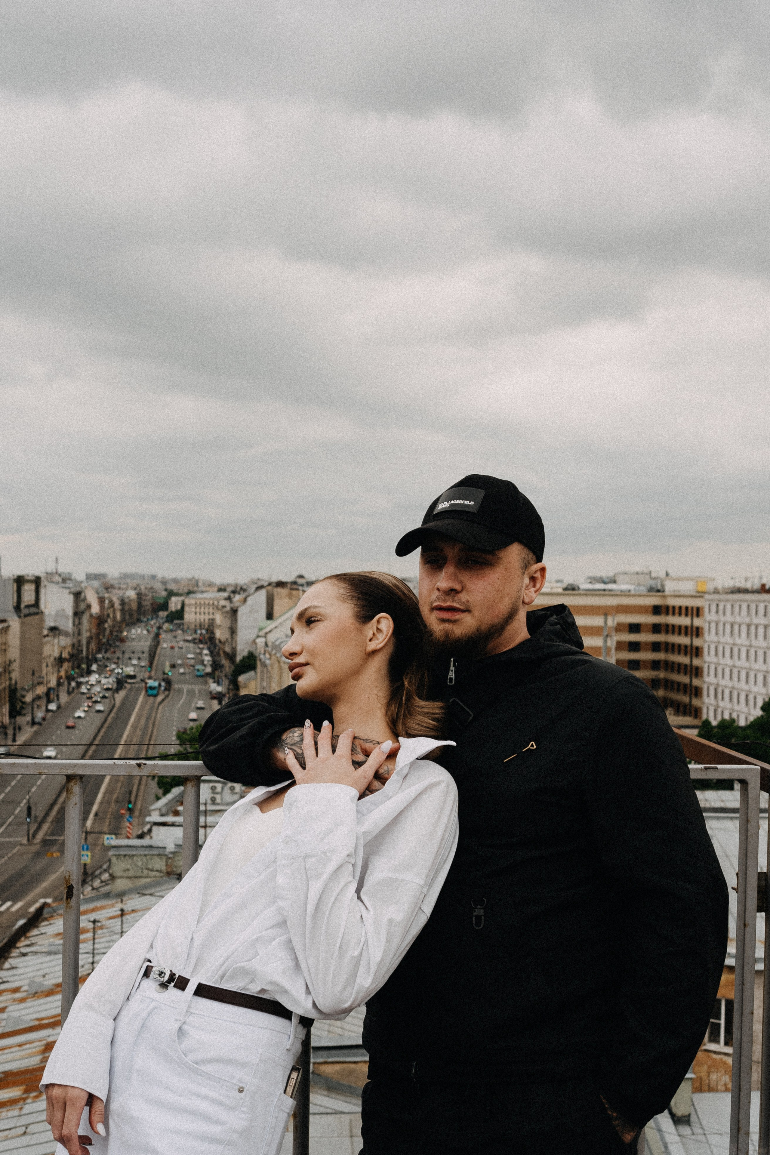 МЫ ГУЛЯЛИ ПРО КРЫШАМ ПИТЕРА. Профессиональный фотограф, Санкт-Петербург — Виктория Богомолова