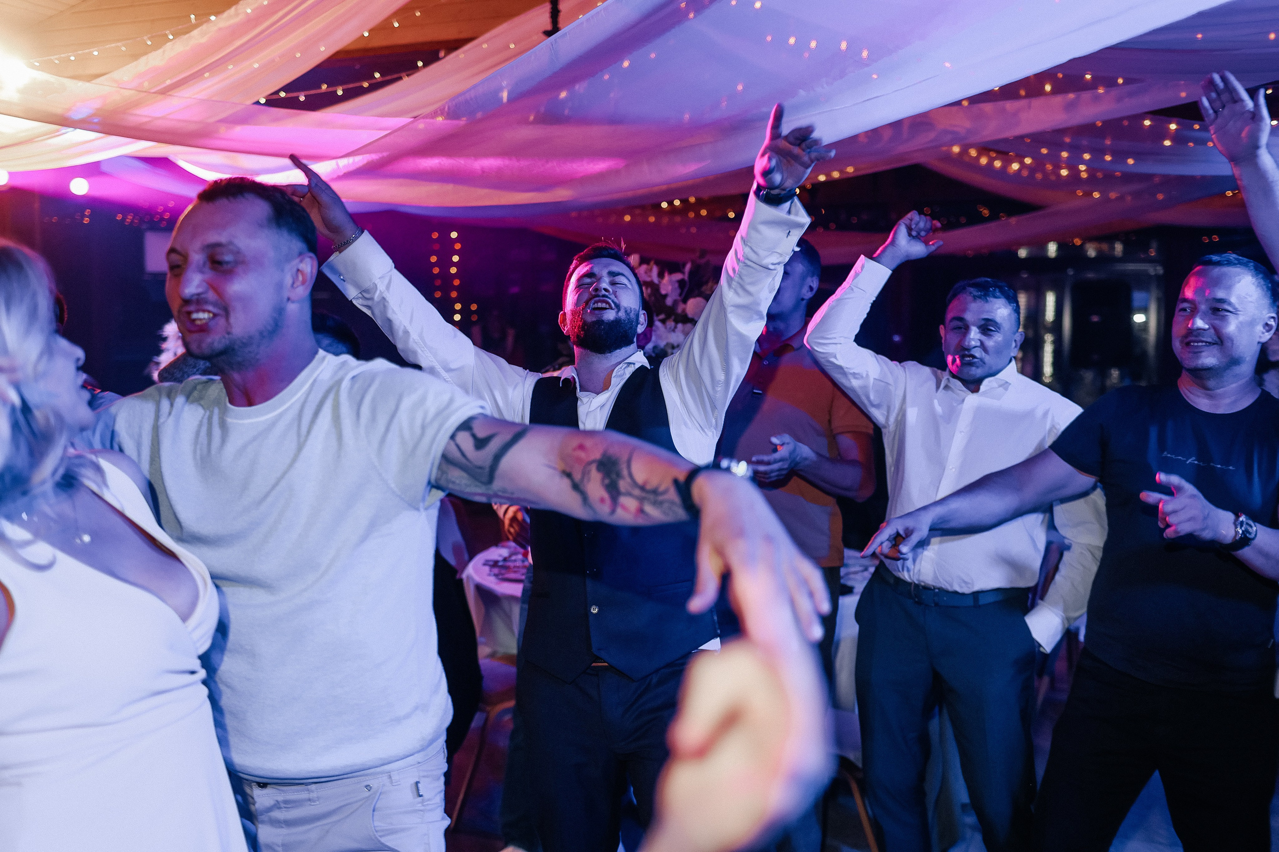 ЮРИЙ&ВАЛЕРИЯ. Фотограф Константин Неретин Магнитогорск, Челябинск, Екатеринбург, Москва, Питер, Тюмень