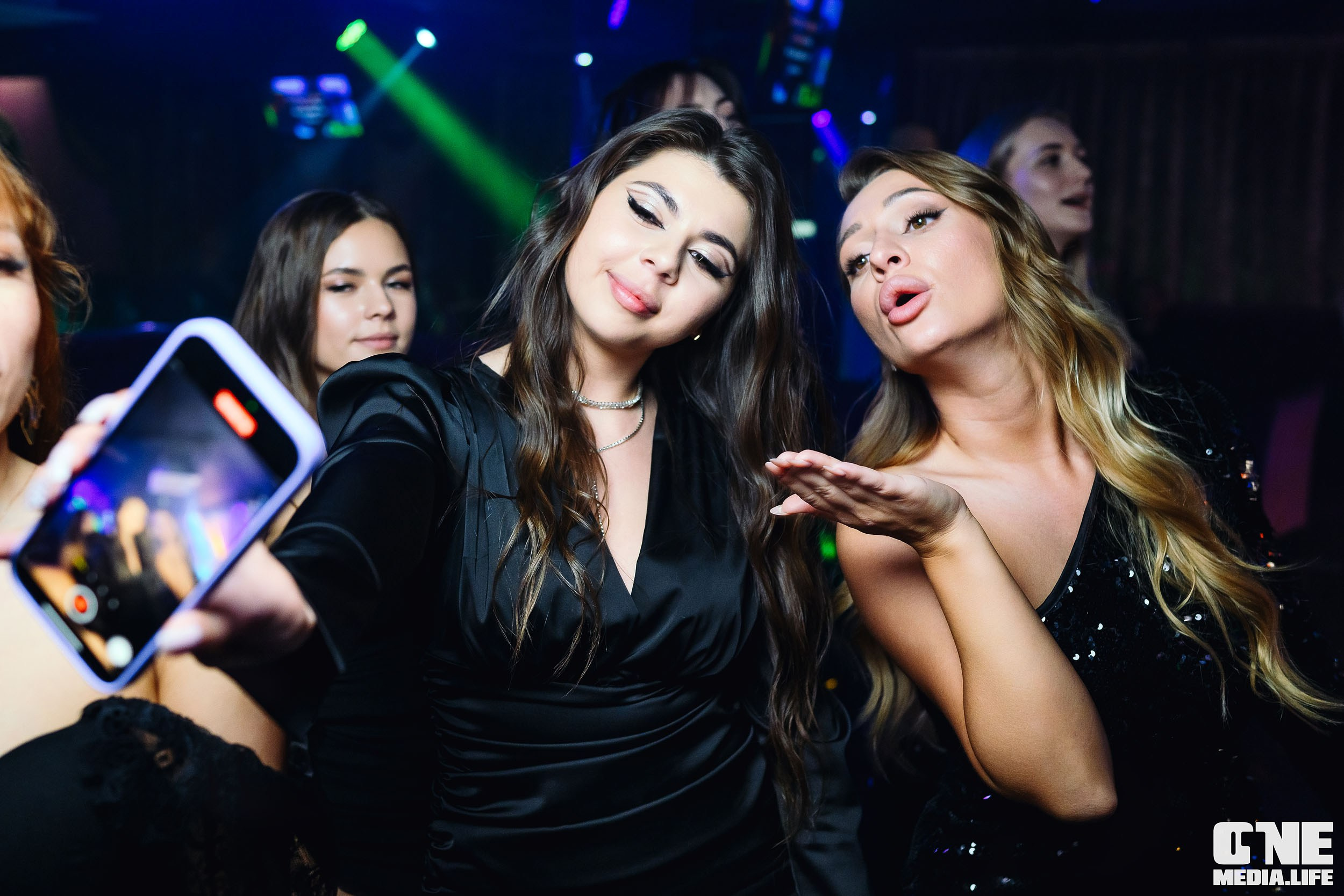Победные выходные в Эйфории. One Media Life: фоторепортажи, фотоотчеты с мероприятий и заведений