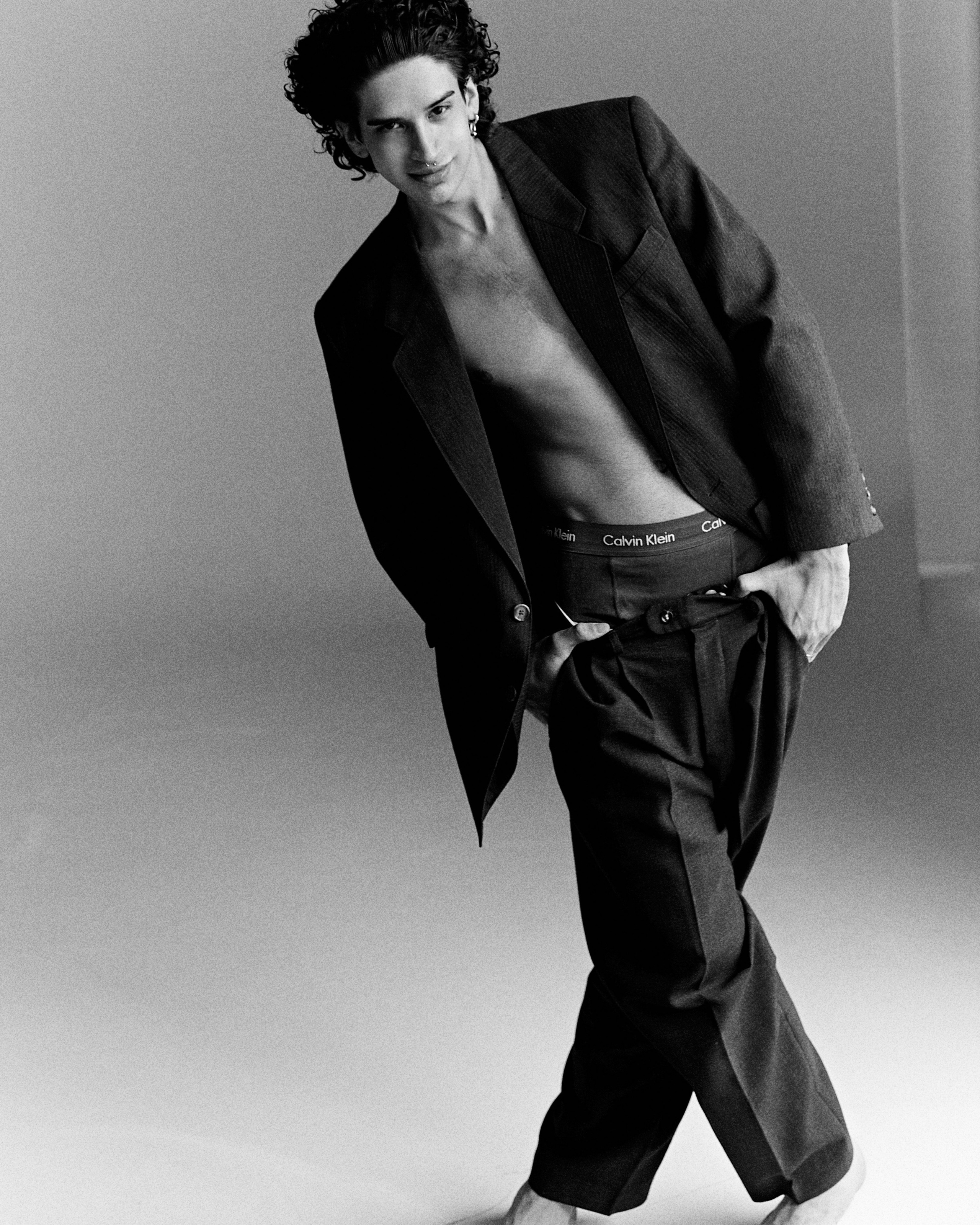 Егор — Е. ТМ Продакшн — Съемка для маркетплейсов в Москве