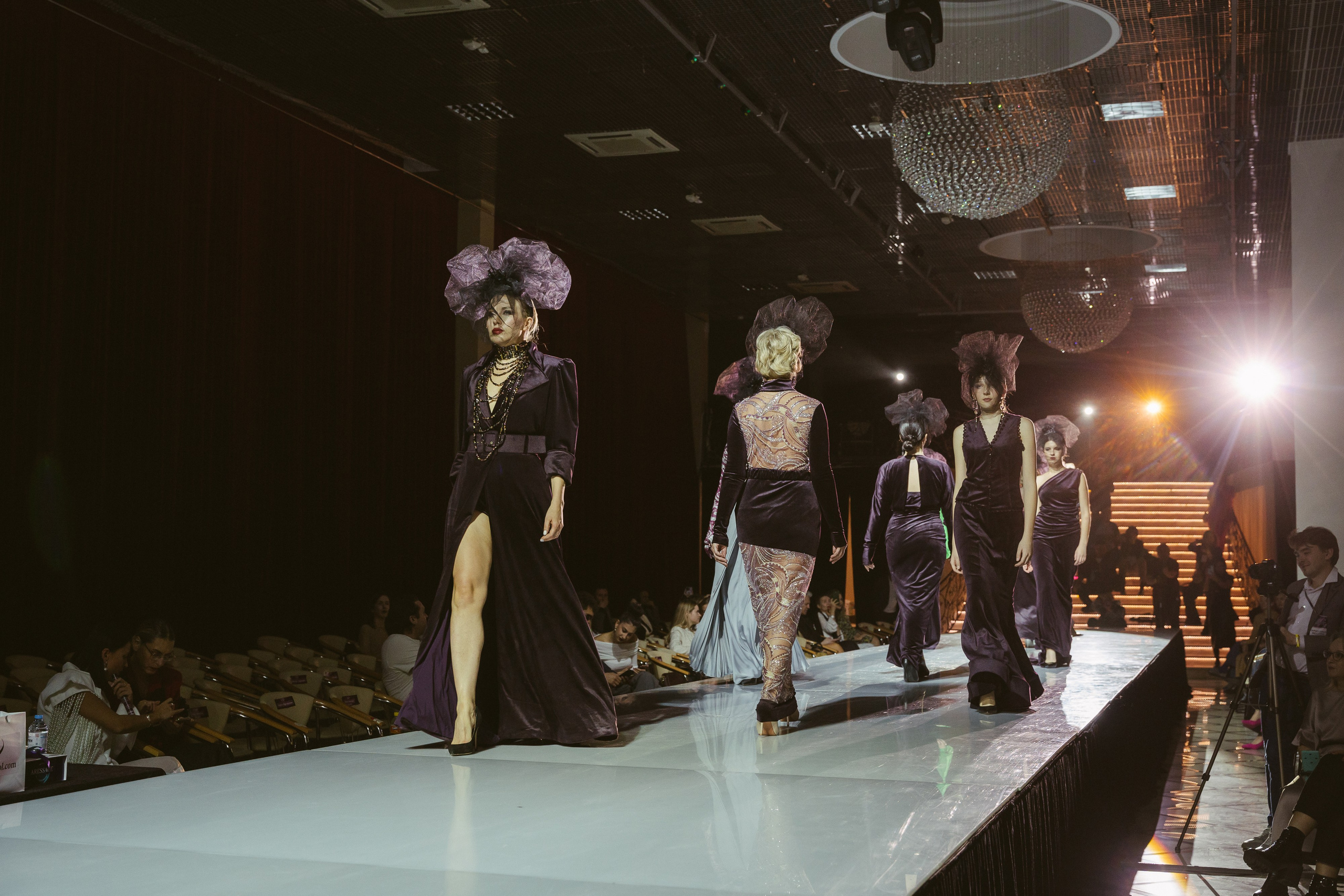 Fashion показ коллекций дизайнеров (всероссийский). Свадебный, репортажный, семейный фотограф Елена Брюхова