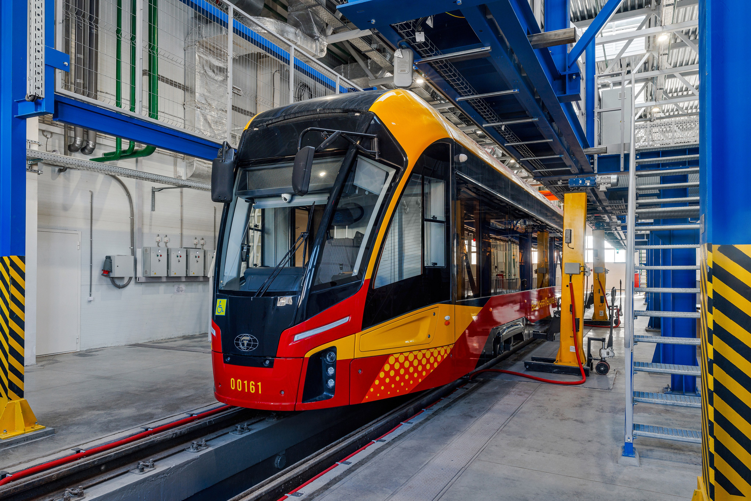 Трамвайное депо. Фотограф Виталий Хайлов, Екатеринбург