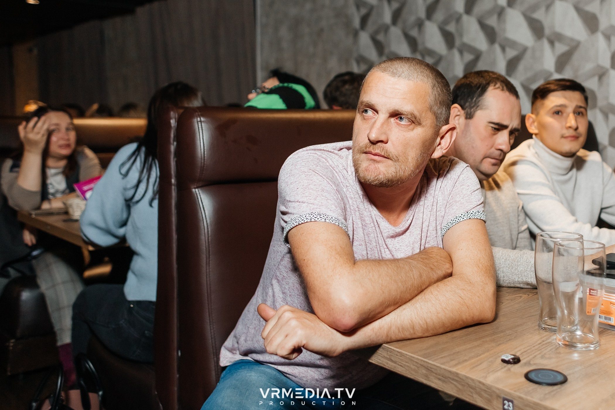 WoW QuiZ в баре «Друзья»