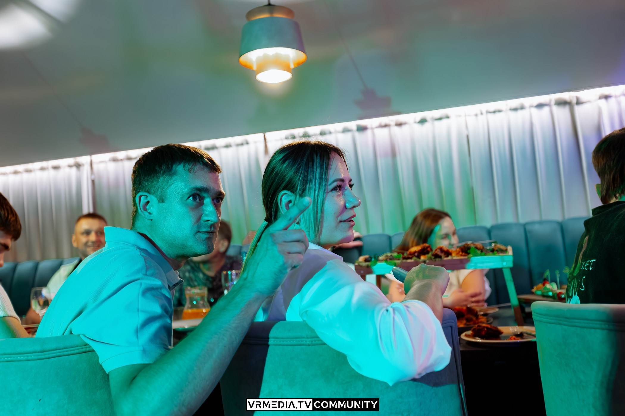 Выходные в караоке-баре «Империя»