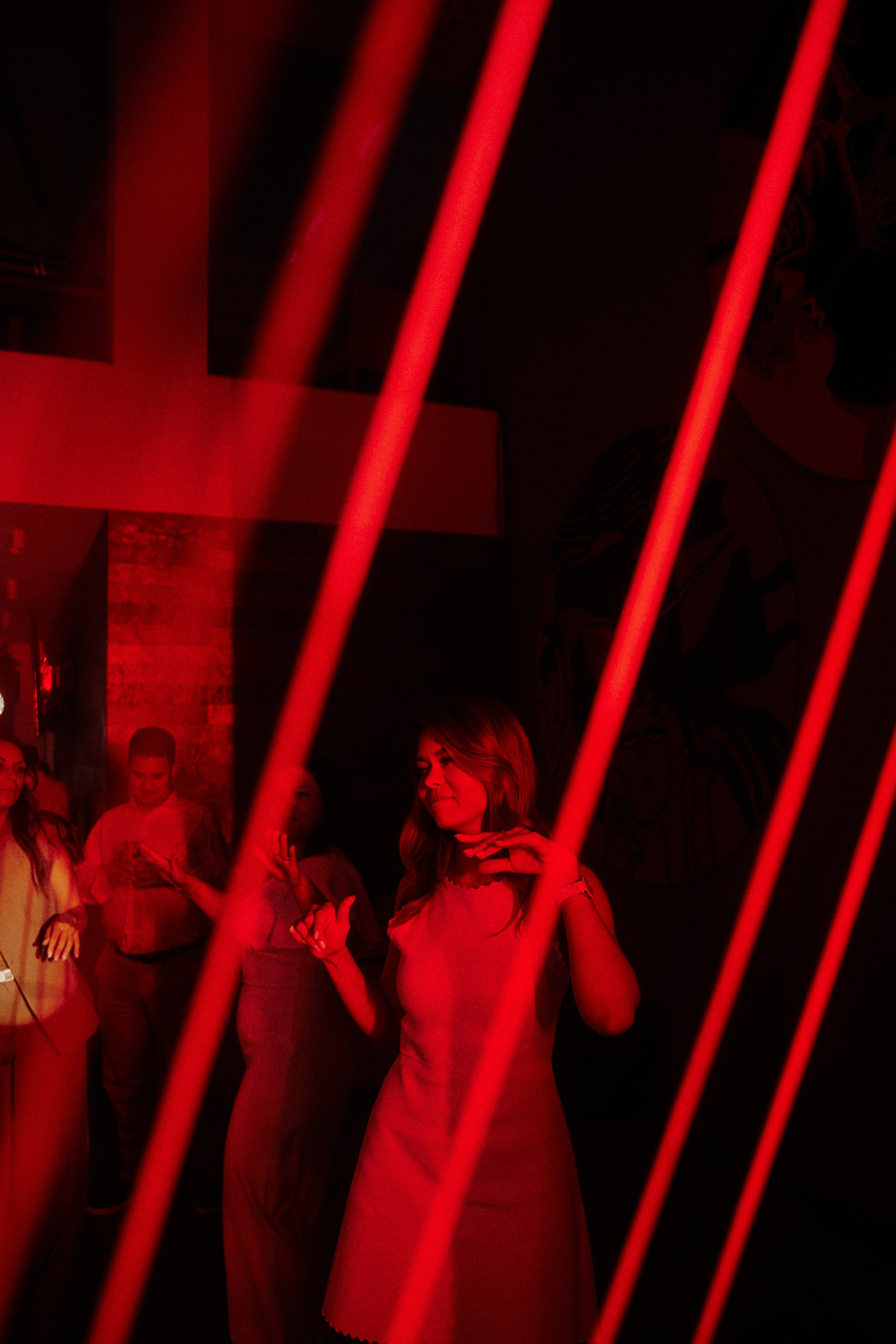 RED LINES. Дмитрий Мазуркевич: Профессиональный Репортажный Фотограф