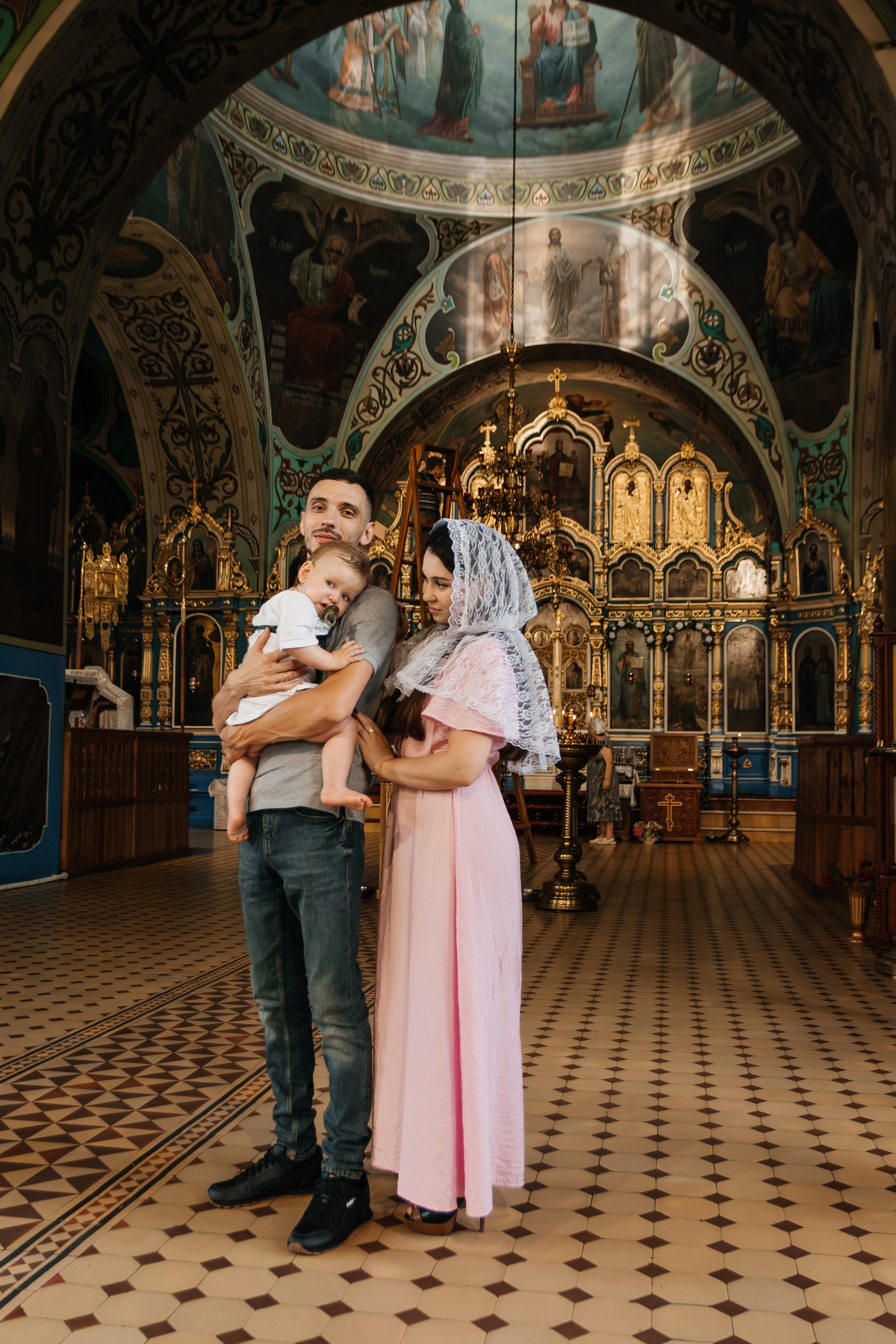 Фотосессия крещения Лукьяна в Обуховке. Семейный и детский фотограф Кущ Наташа