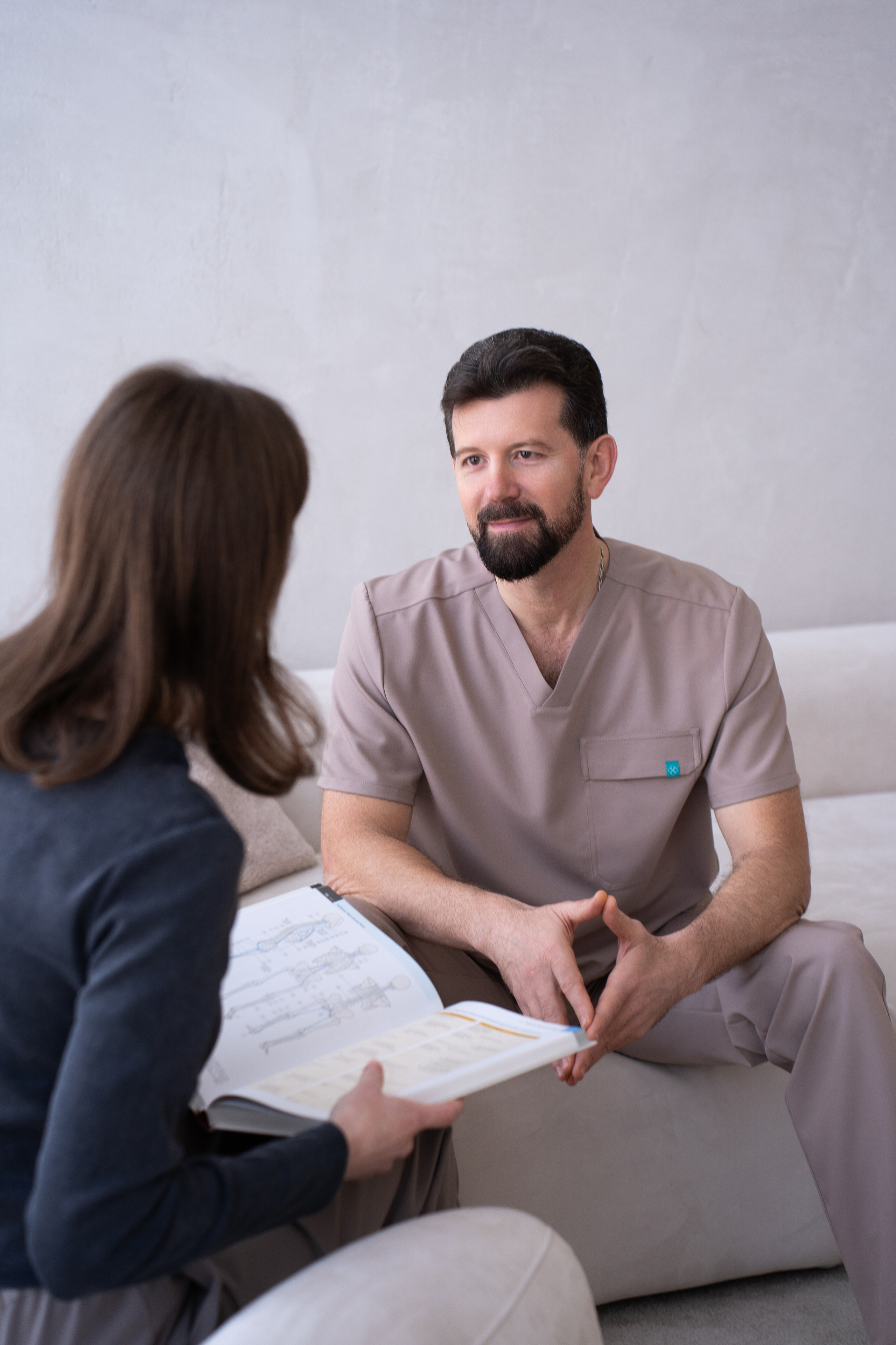 Врач остеопат. Фотосессии в Москве. Фотограф Анна Михайлова