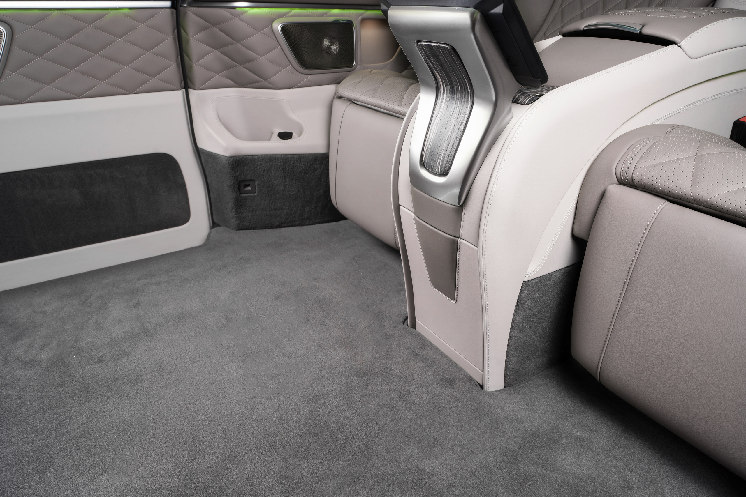 MB V-class. Фотограф Светлана Усова