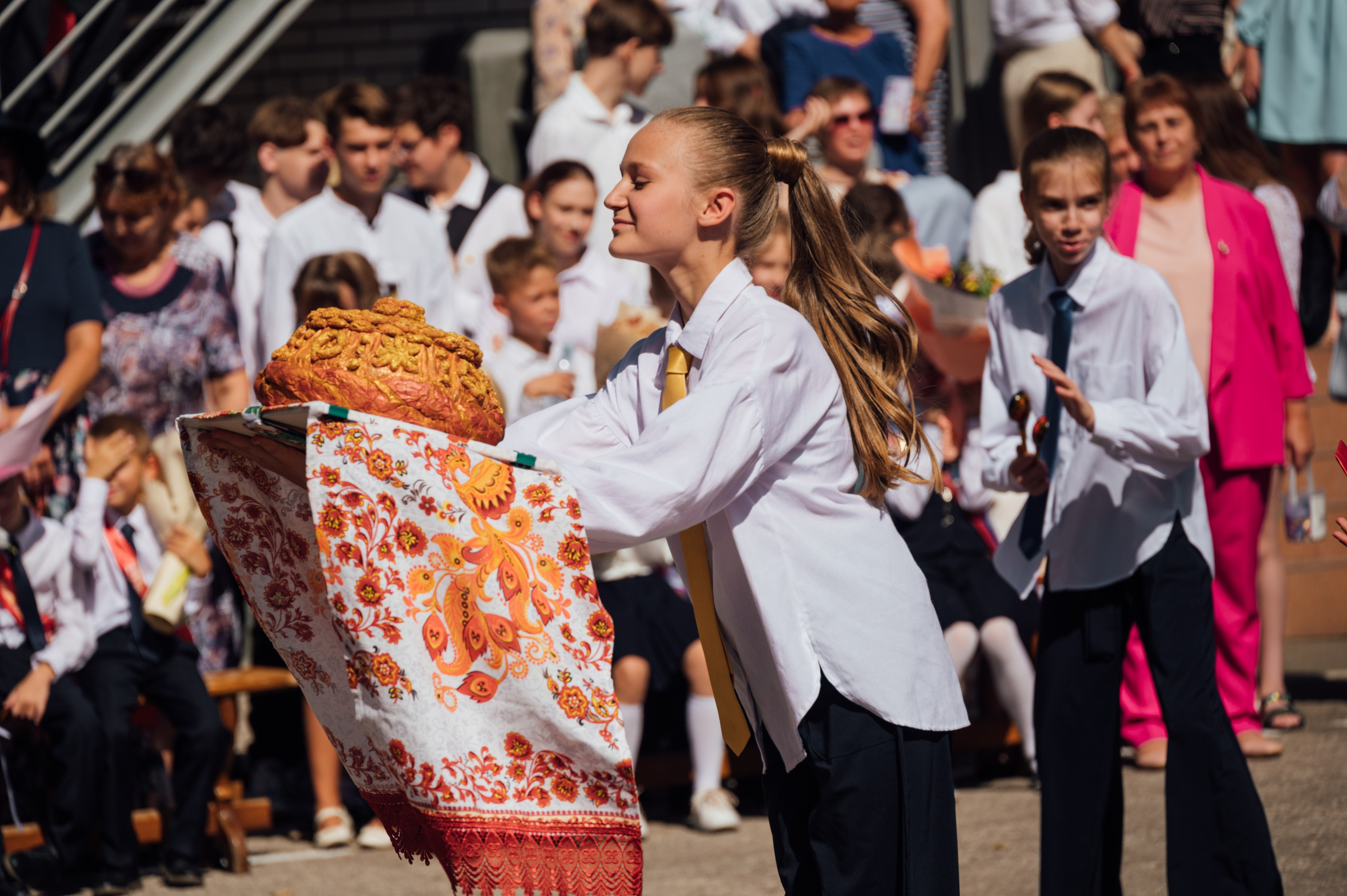 Школьная фотосессия в Туле. Портретный, семейный, свадебный фотограф. Бизнес, контент съёмка. Тула