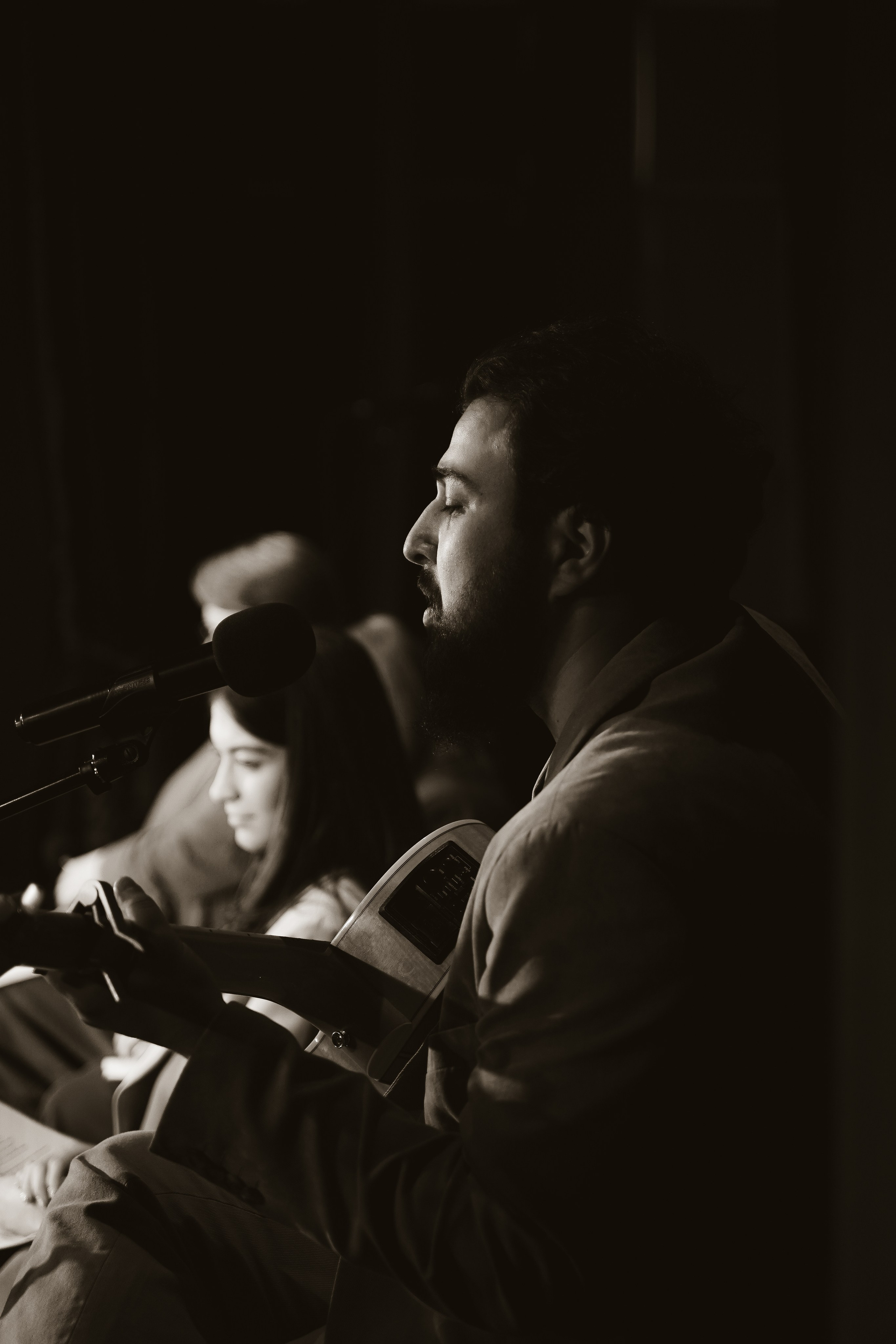 Поэтический вечер. Амина Абасова — индивидуальный фотограф в Махачкале, Дагестан