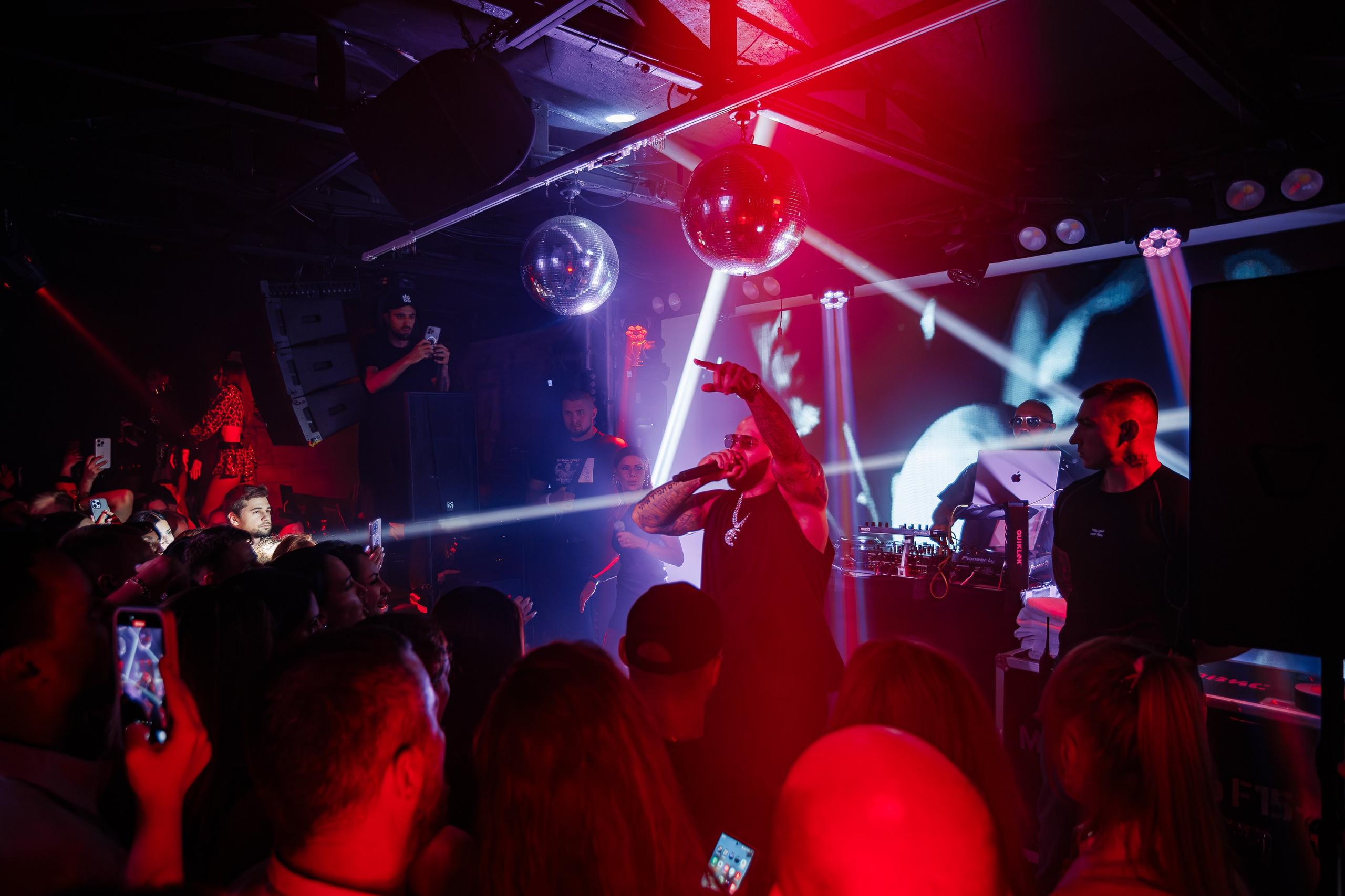 «Джиган"_Чайка на пляже_Ялта_12.07.2025 г. Аминов Руслан | Фотограф