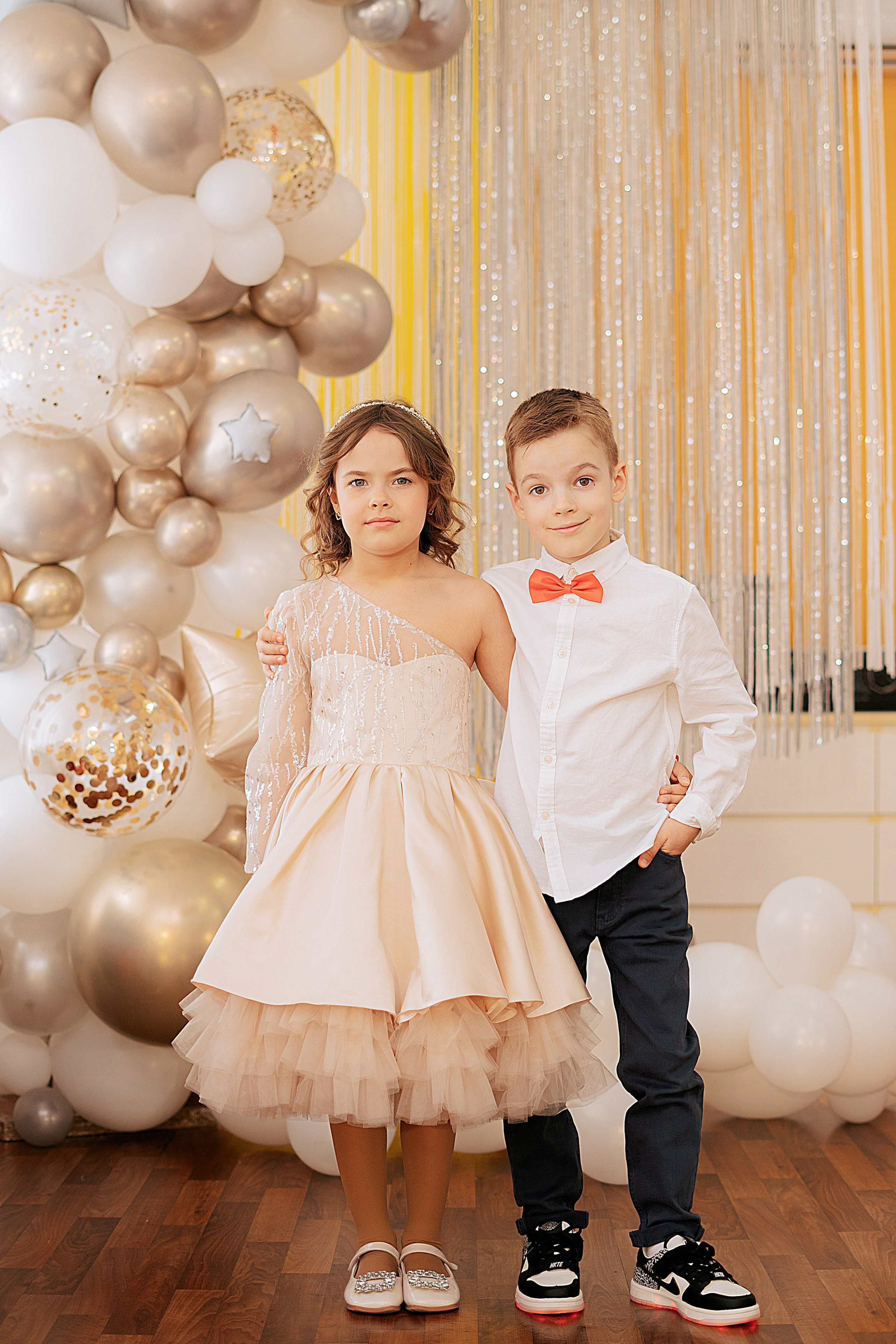 Фотосъёмка выпускного. Школьный фотограф в Челябинске. Выпускные фотоальбомы