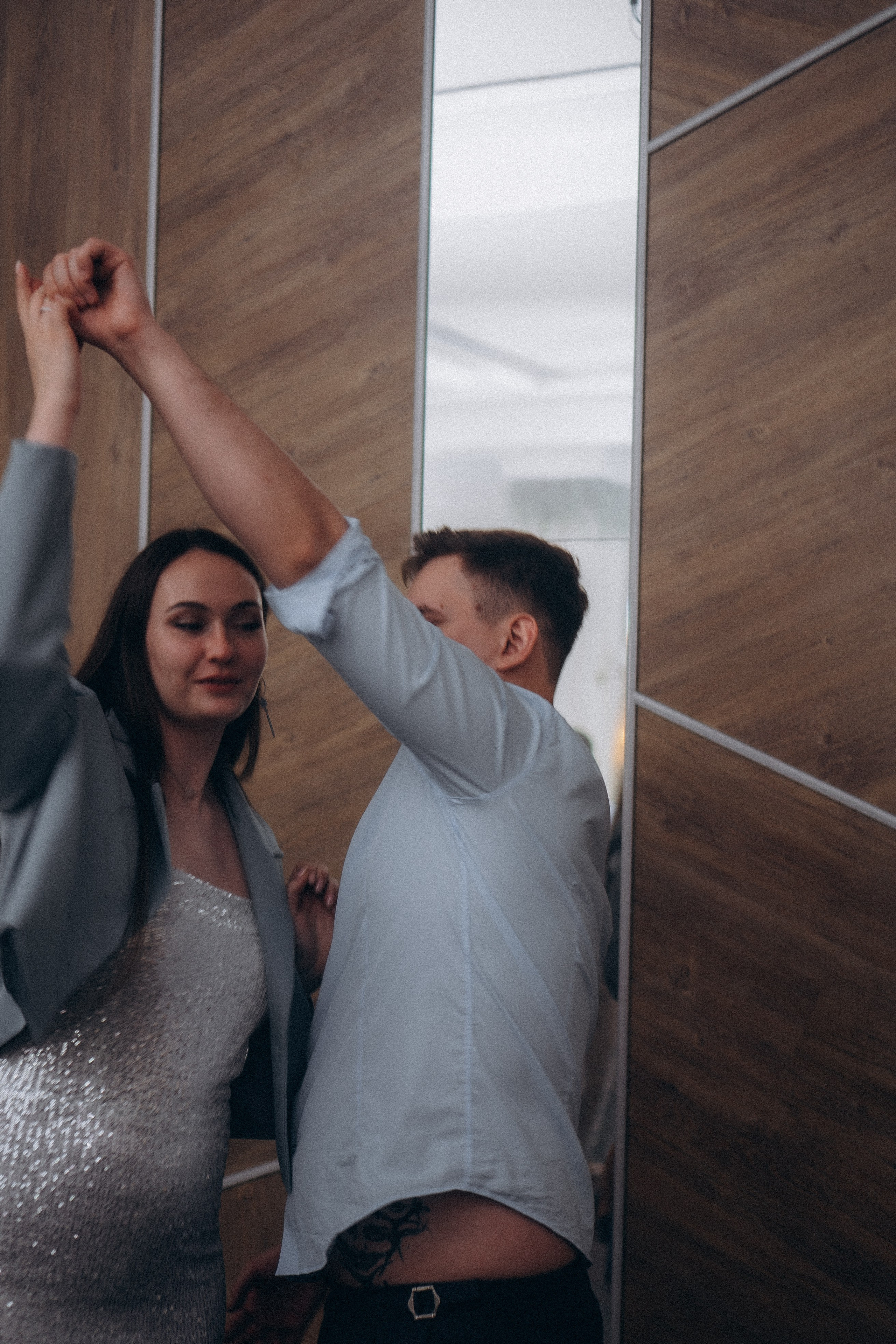 СВАДЕБНАЯ СЬЕМКА СБОРОВ В ОТЕЛЕ И ВЫЕЗД НА ЦЕРЕМОНИЮ (СНЯТО В СИБИРЕ В НИЖНЕВАРТОВСКЕ). Профессиональный фотограф, Санкт-Петербург — Виктория Богомолова