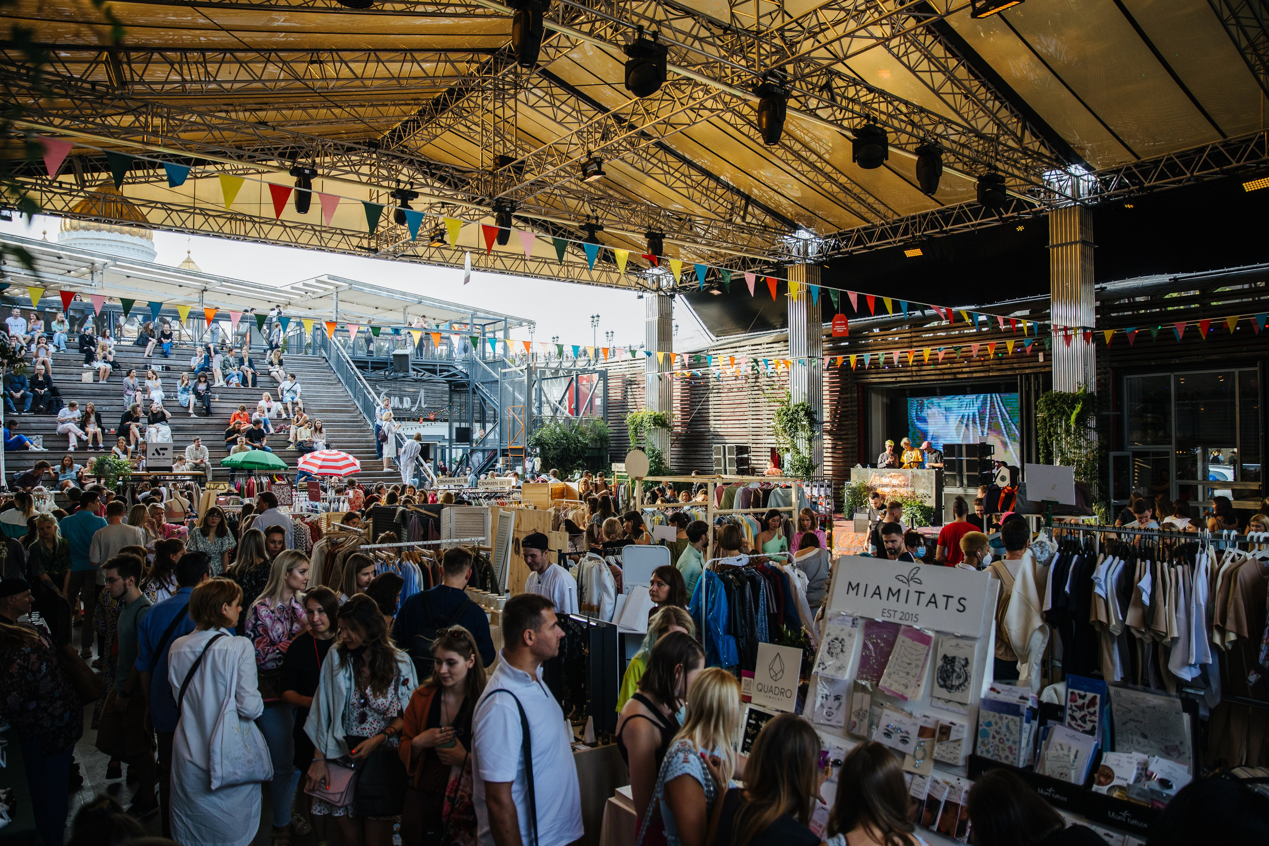 14–15 августа 2021 в «Стрелке». Фотоотчеты «Ламбада-маркета»