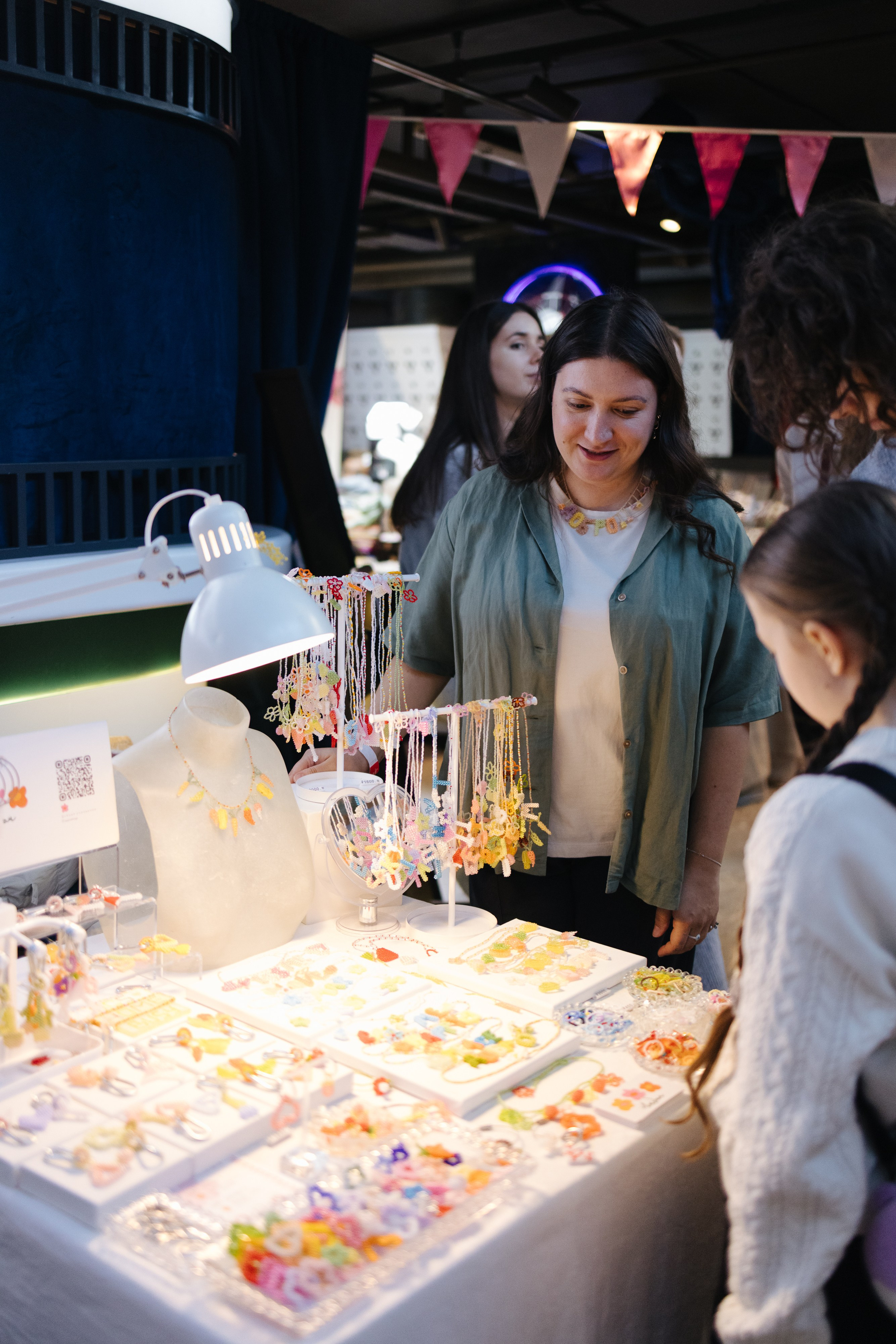 7–8 марта 2025 в пространстве «Три вокзала. Депо» / День 2 / фото Валерий Белобеев. Фотоотчеты «Ламбада-маркета»