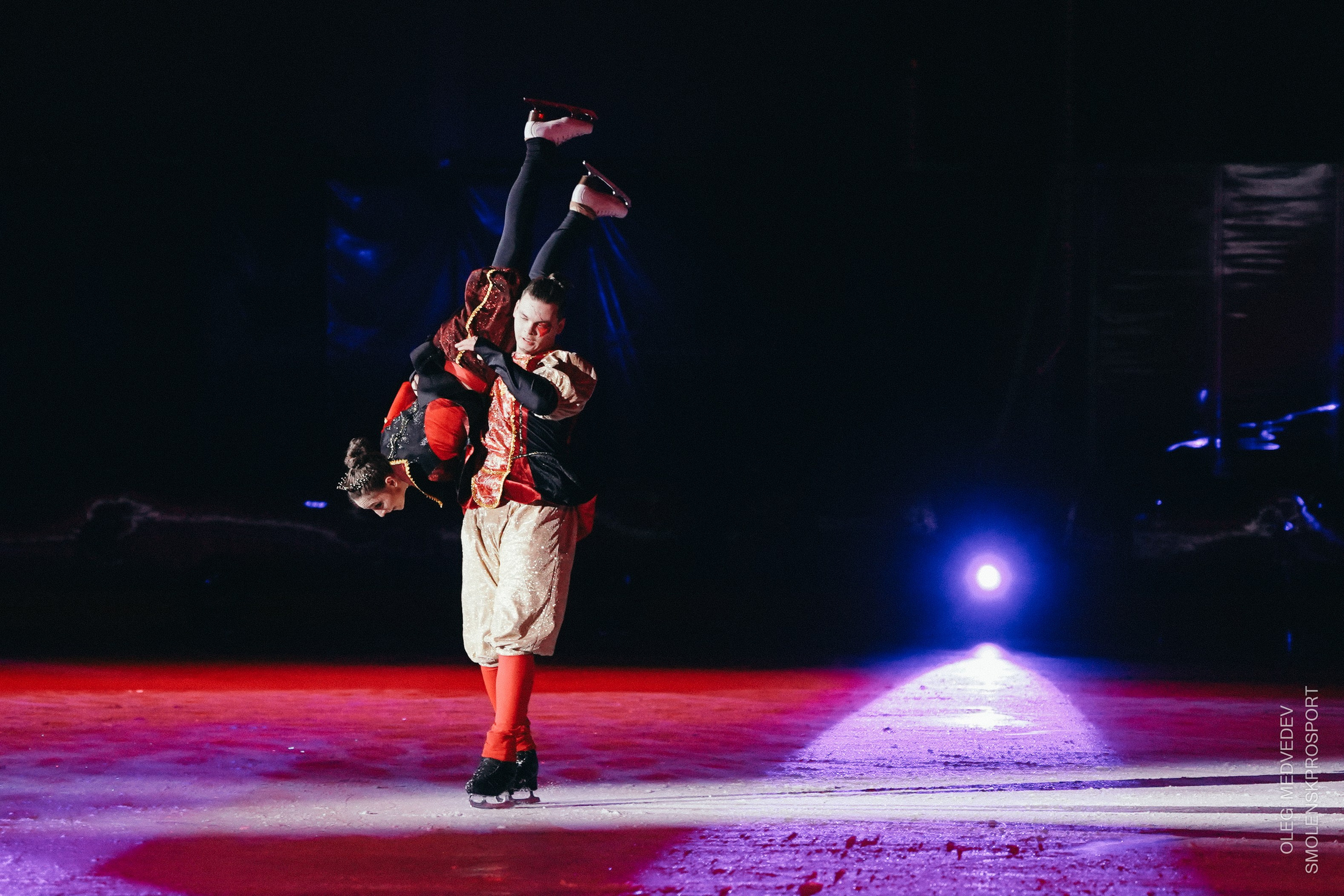 Алиса в стране чудес шоу на льду. Спортивный фотограф Олег Медведев | prosport67 | Смоленск
