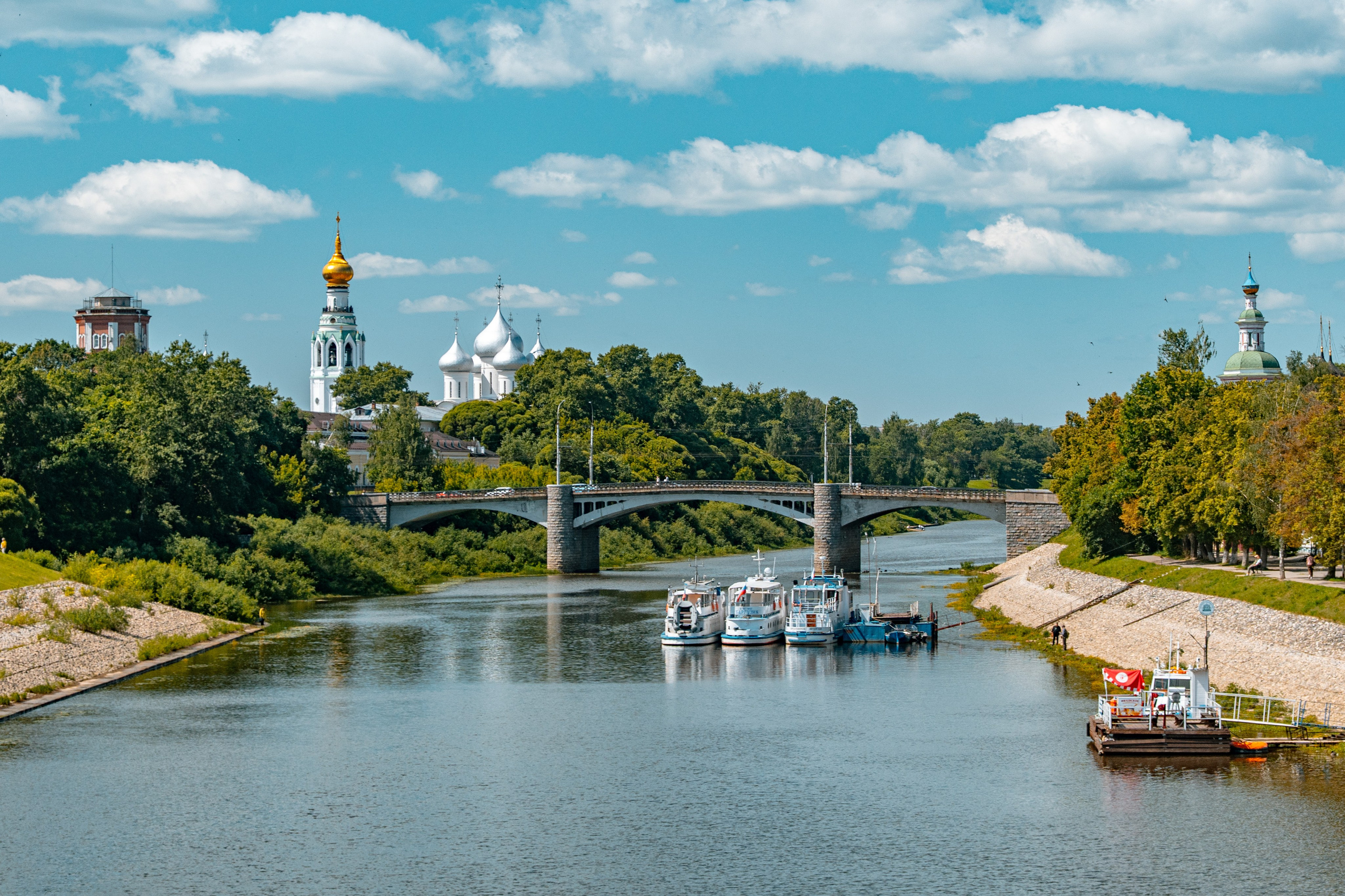 Илья Яценко