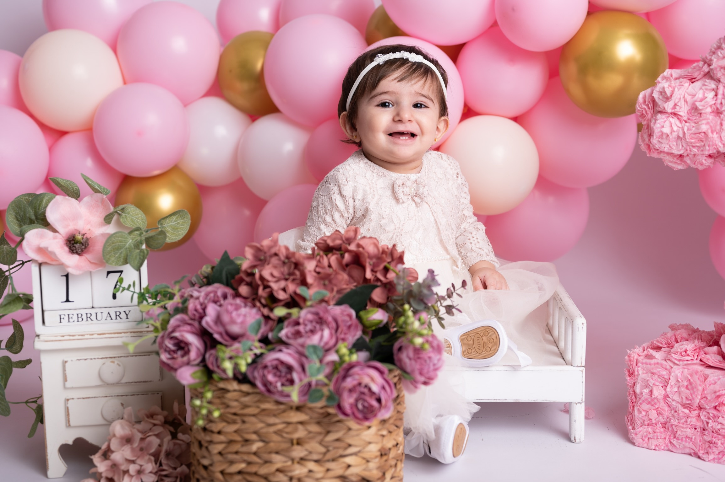 Фотосессия на годик для девочки. Фотосессия на годик в Москве. Фотограф годовасия