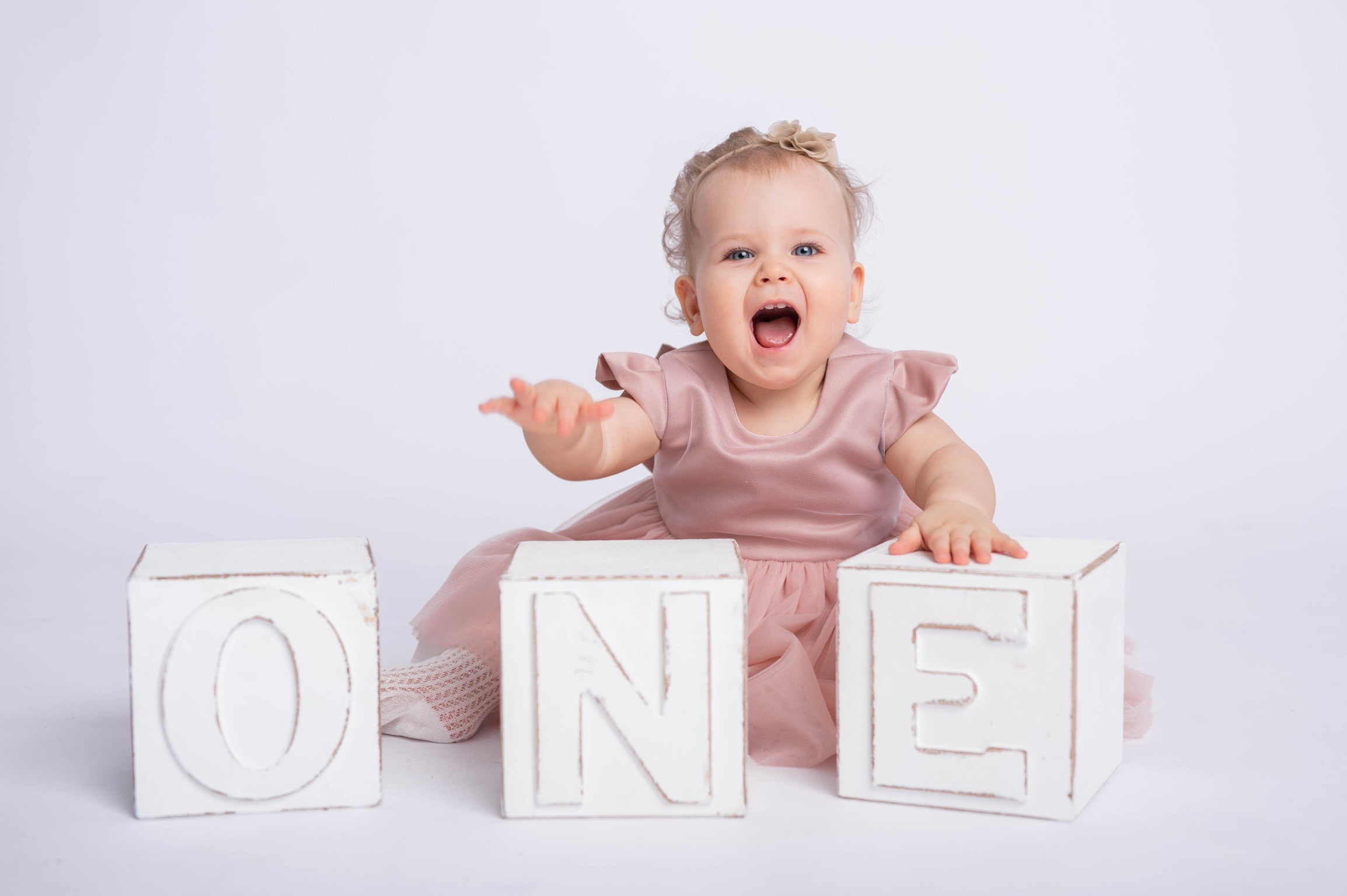 Фотосессия на годик для девочки. Фотосессия на годик в Москве. Фотограф годовасия