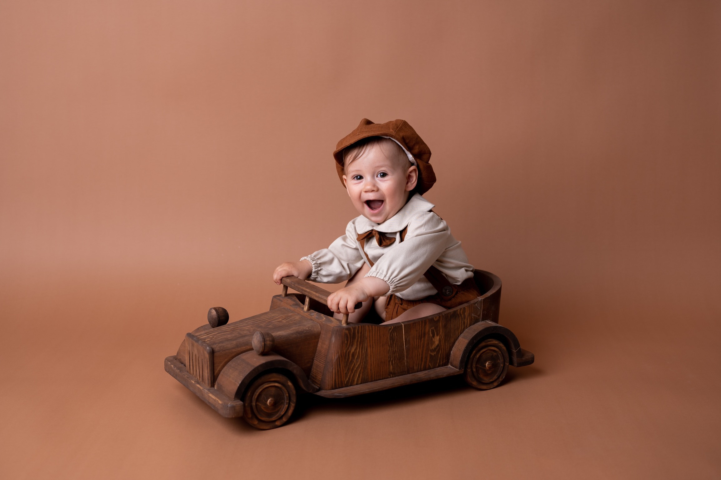 Фотосессия на годик для мальчика. Фотосессия на годик в Москве. Фотограф годовасия