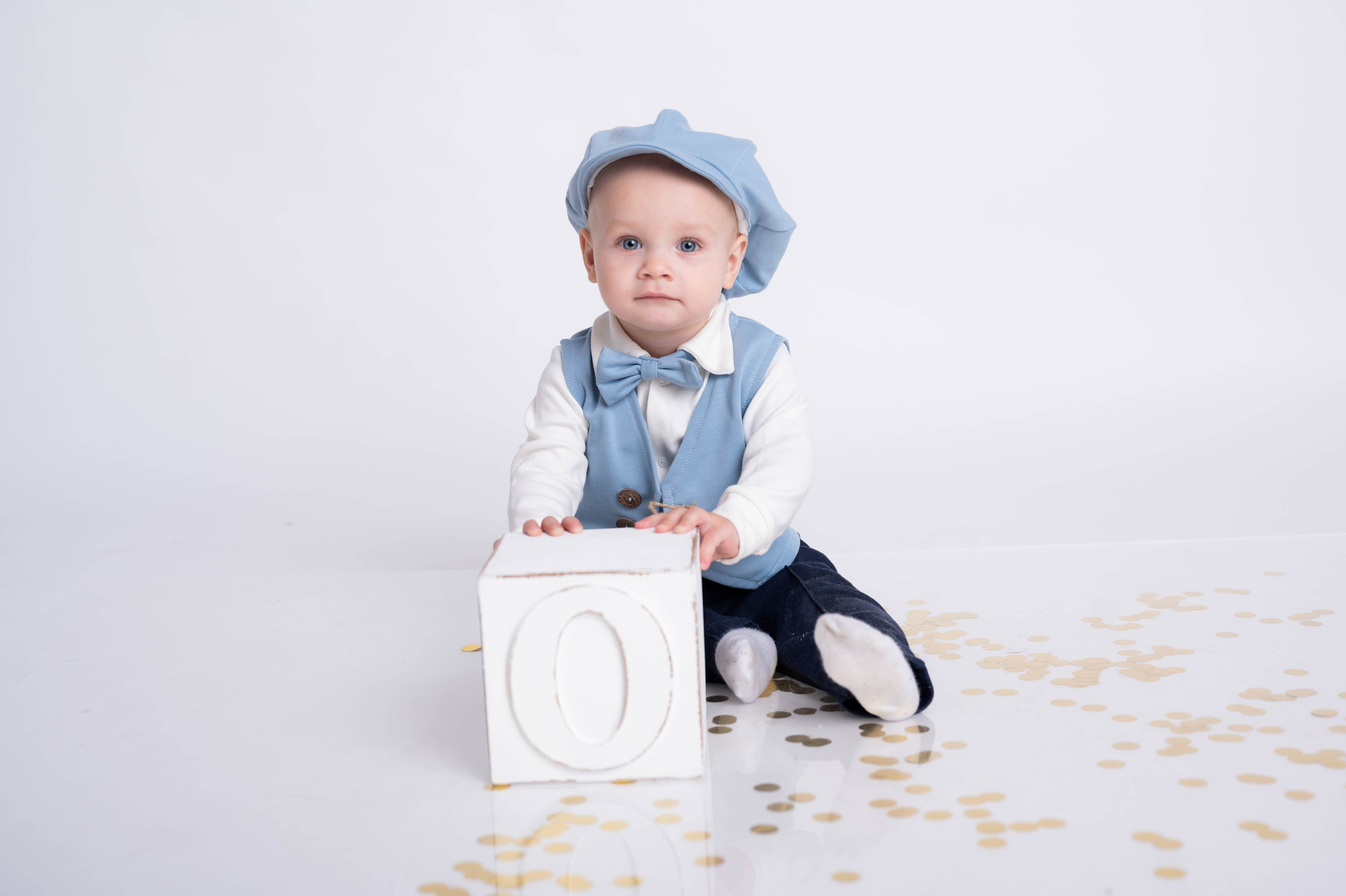 Фотосессия на годик для мальчика. Фотосессия на годик в Москве. Фотограф годовасия