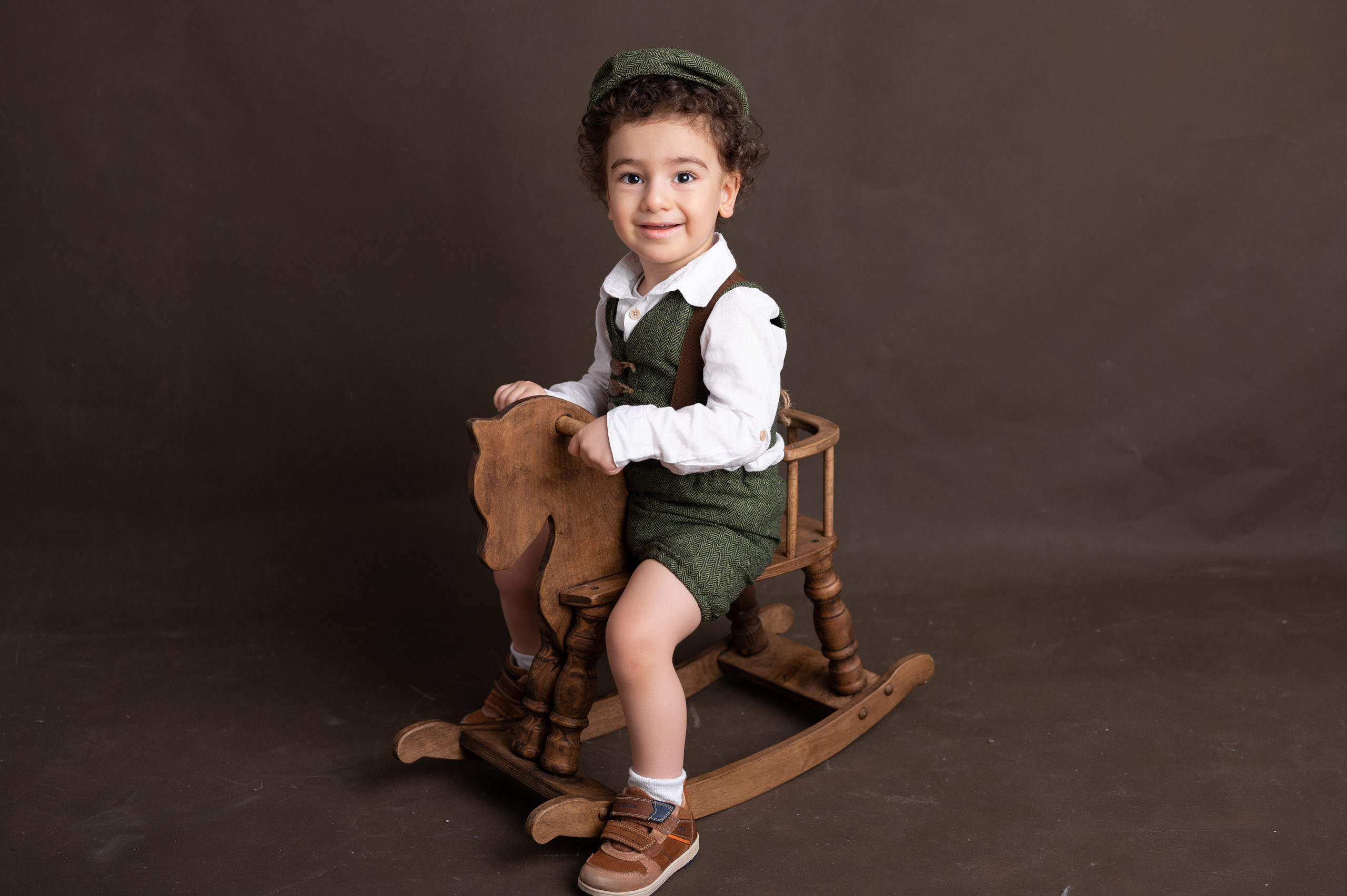 Фотосессия на годик для мальчика. Фотосессия на годик в Москве. Фотограф годовасия