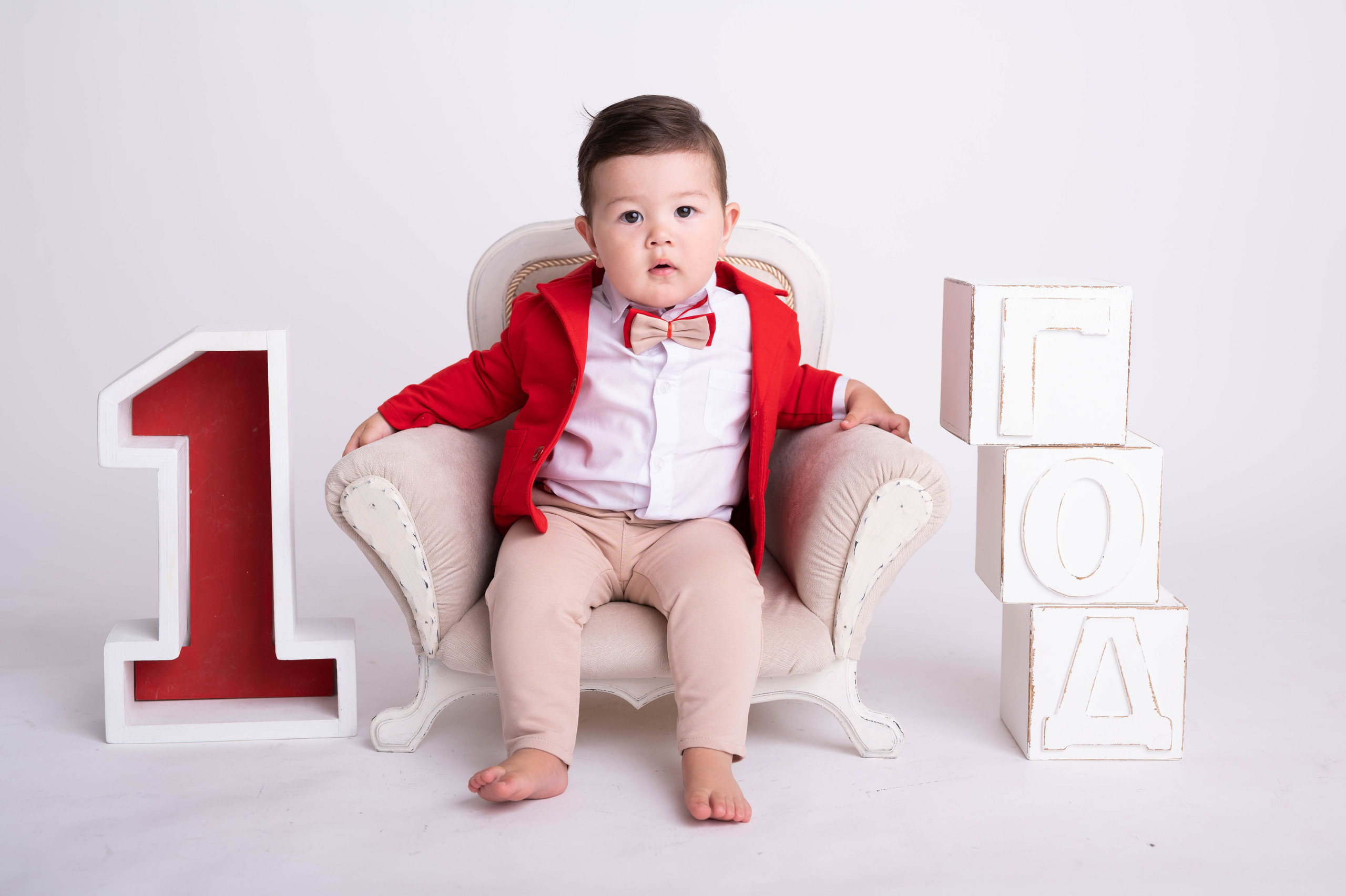 Фотосессия на годик для мальчика. Фотосессия на годик в Москве. Фотограф годовасия