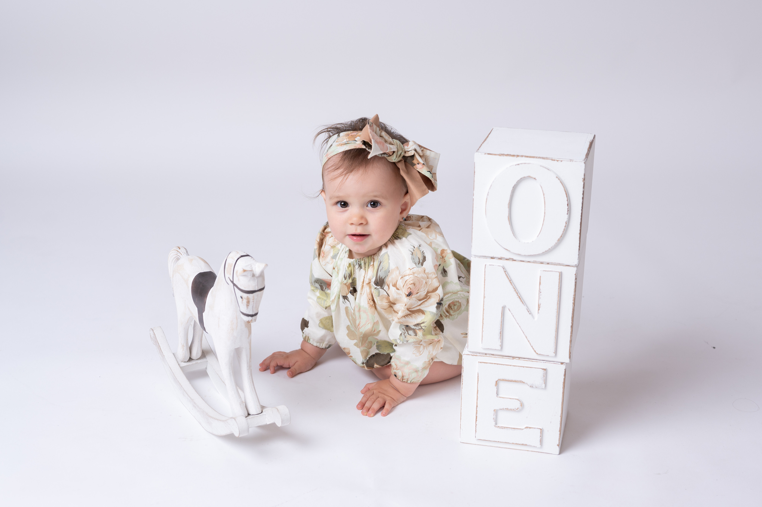 Фотосессия на годик для девочки. Фотосессия на годик в Москве. Фотограф годовасия