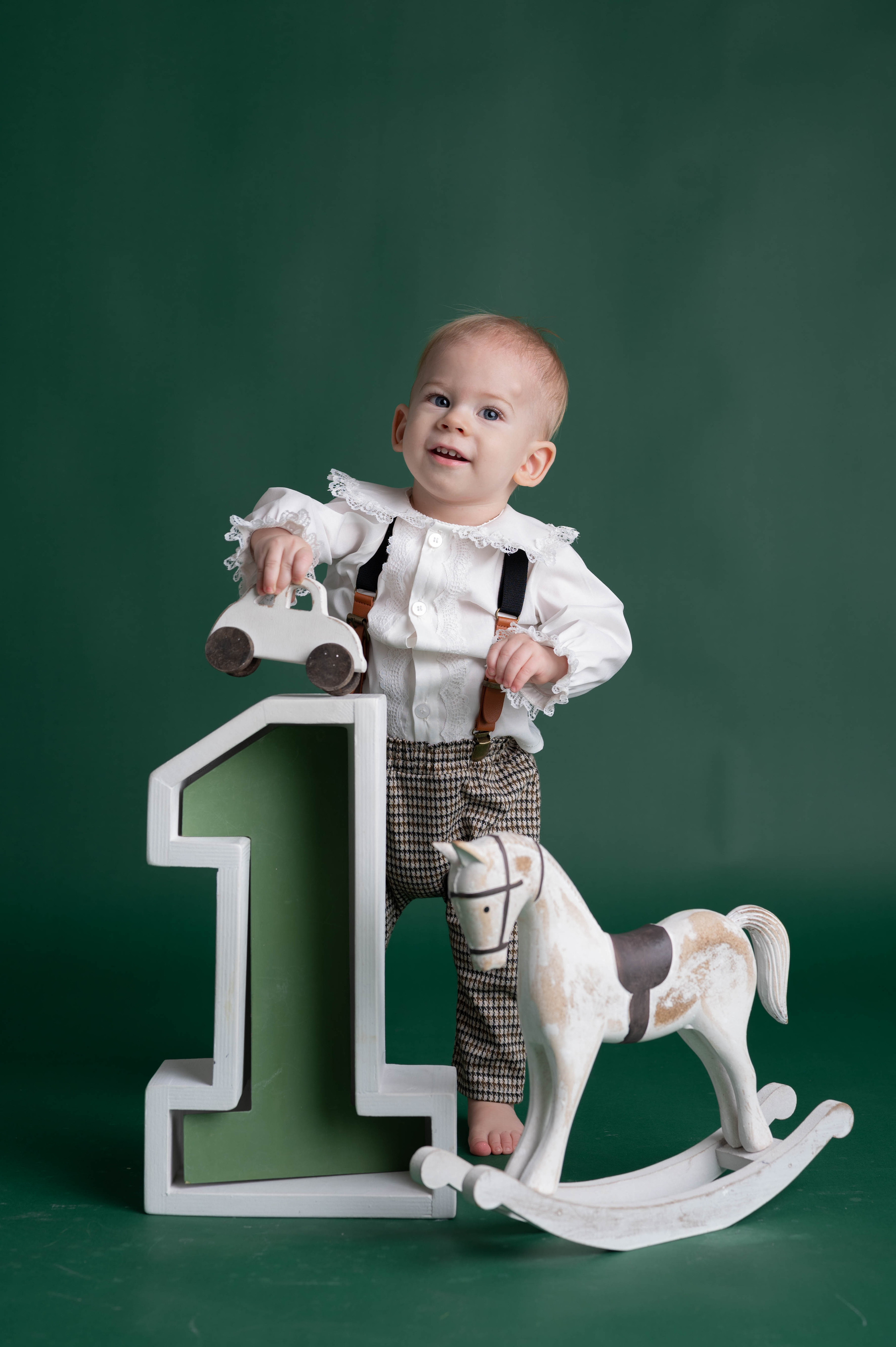 Фотосессия на годик для мальчика. Фотосессия на годик в Москве. Фотограф годовасия