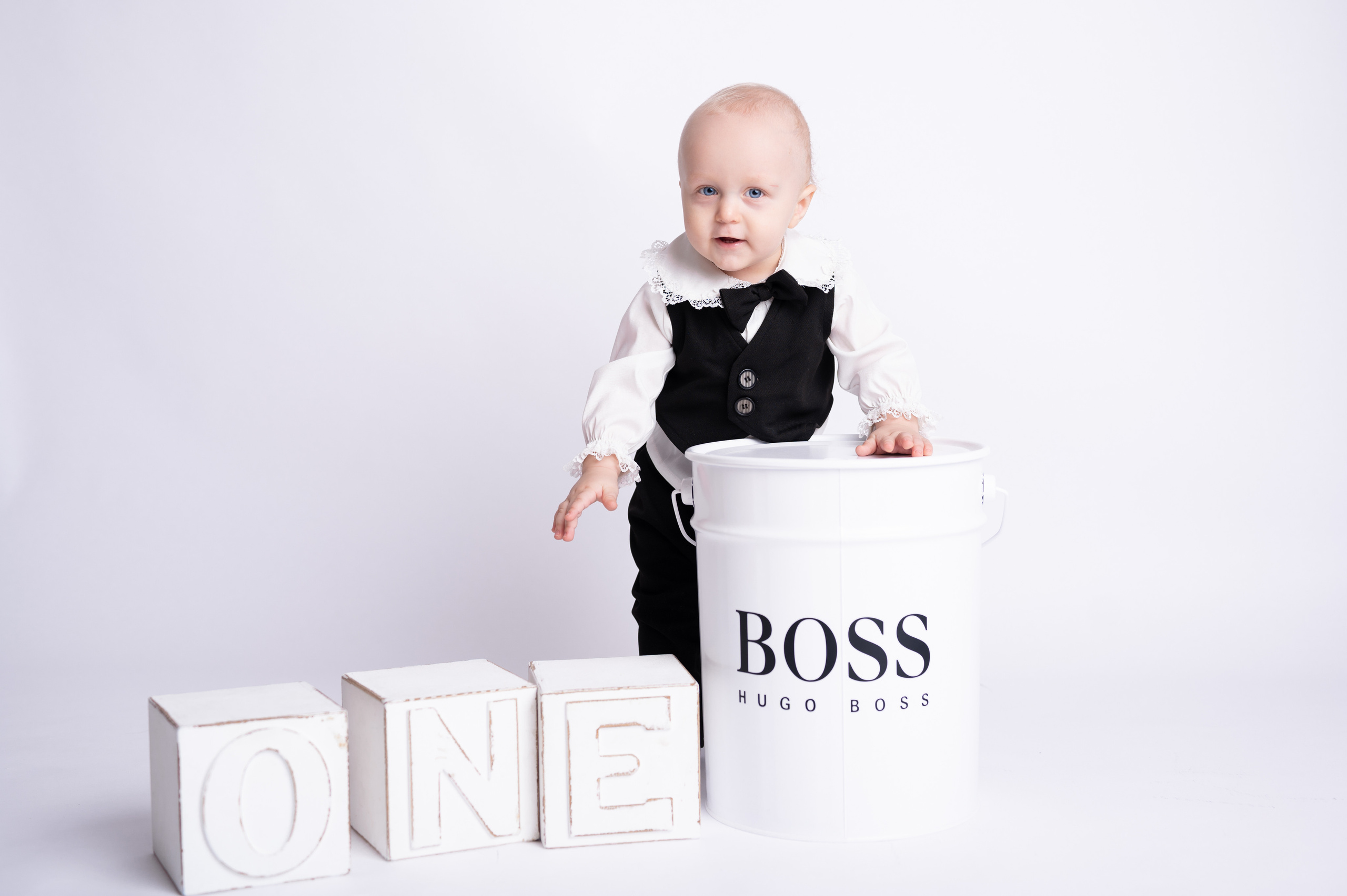 Фотосессия на годик для мальчика. Фотосессия на годик в Москве. Фотограф годовасия