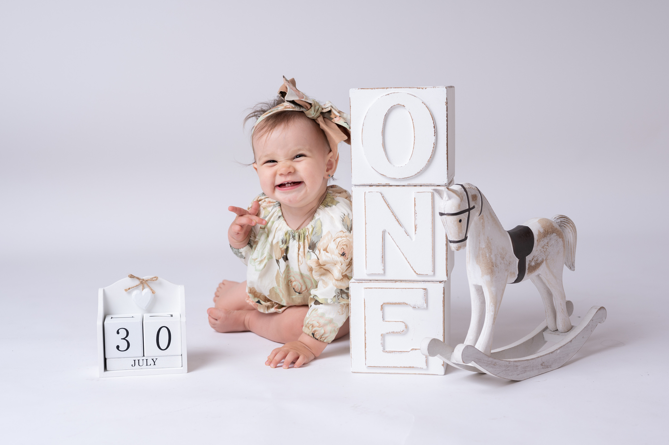 Фотосессия на годик для девочки. Фотосессия на годик в Москве. Фотограф годовасия