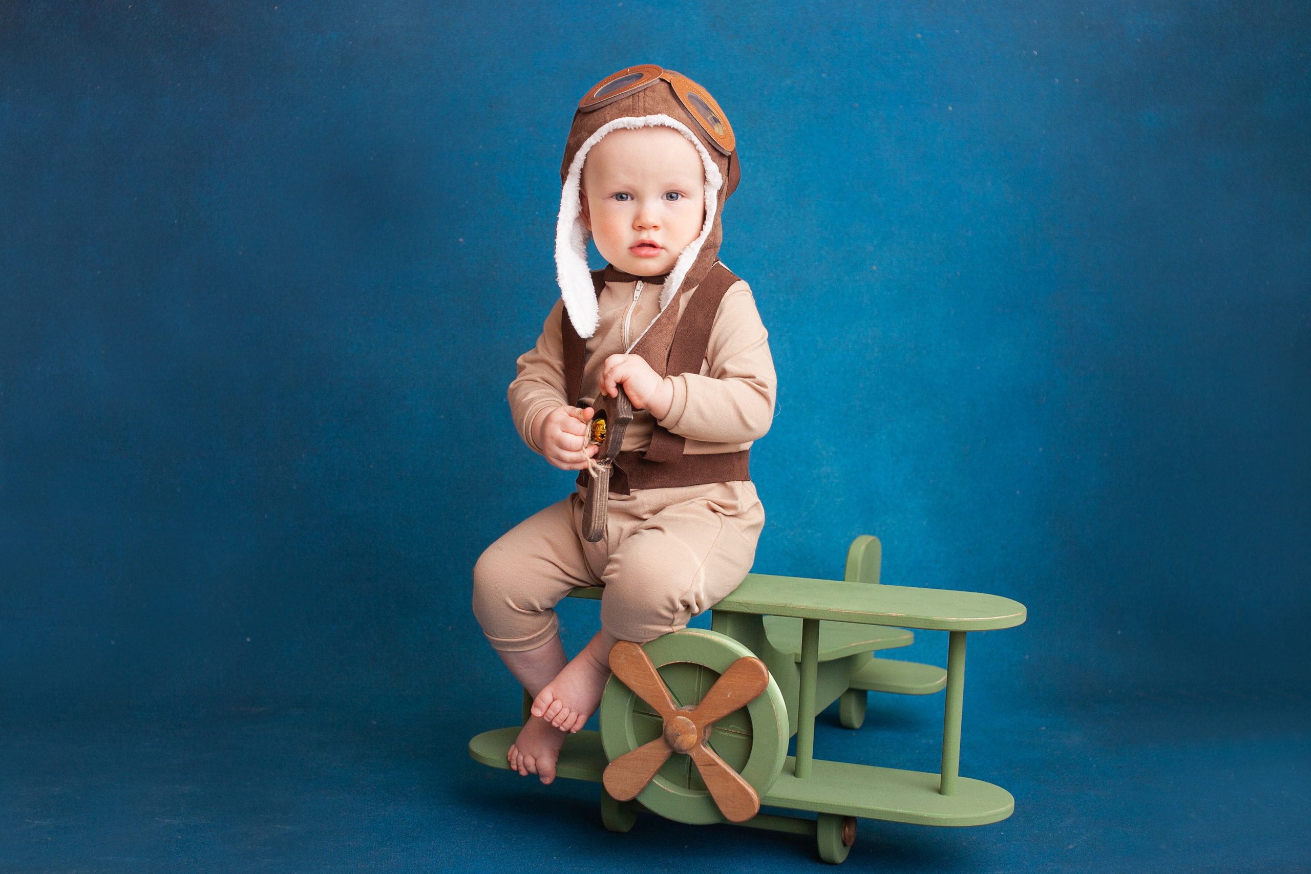Фотосессия на годик для мальчика. Фотосессия на годик в Москве. Фотограф годовасия