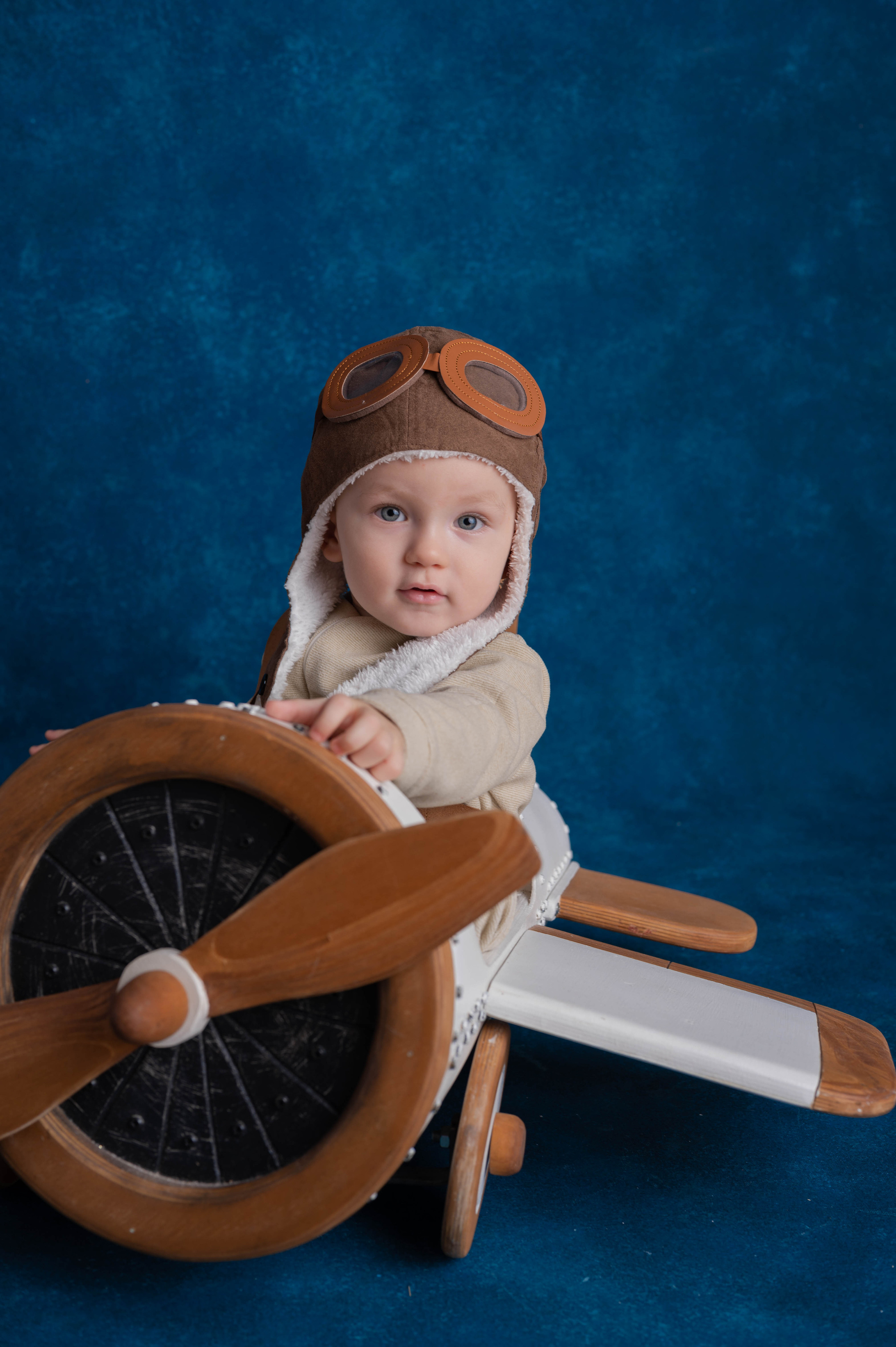 Фотосессия на годик для мальчика. Фотосессия на годик в Москве. Фотограф годовасия