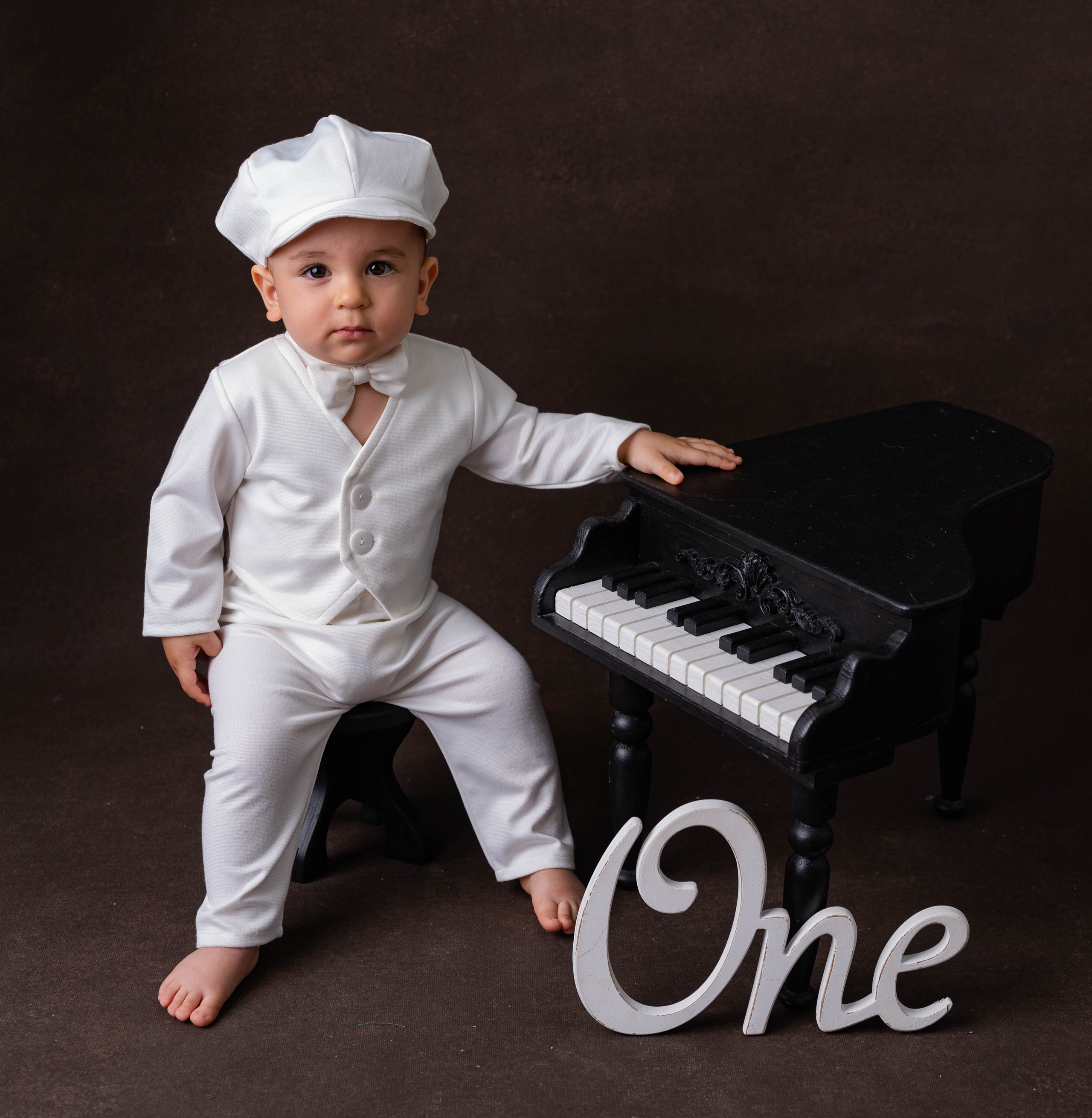 Фотосессия на годик для мальчика. Фотосессия на годик в Москве. Фотограф годовасия