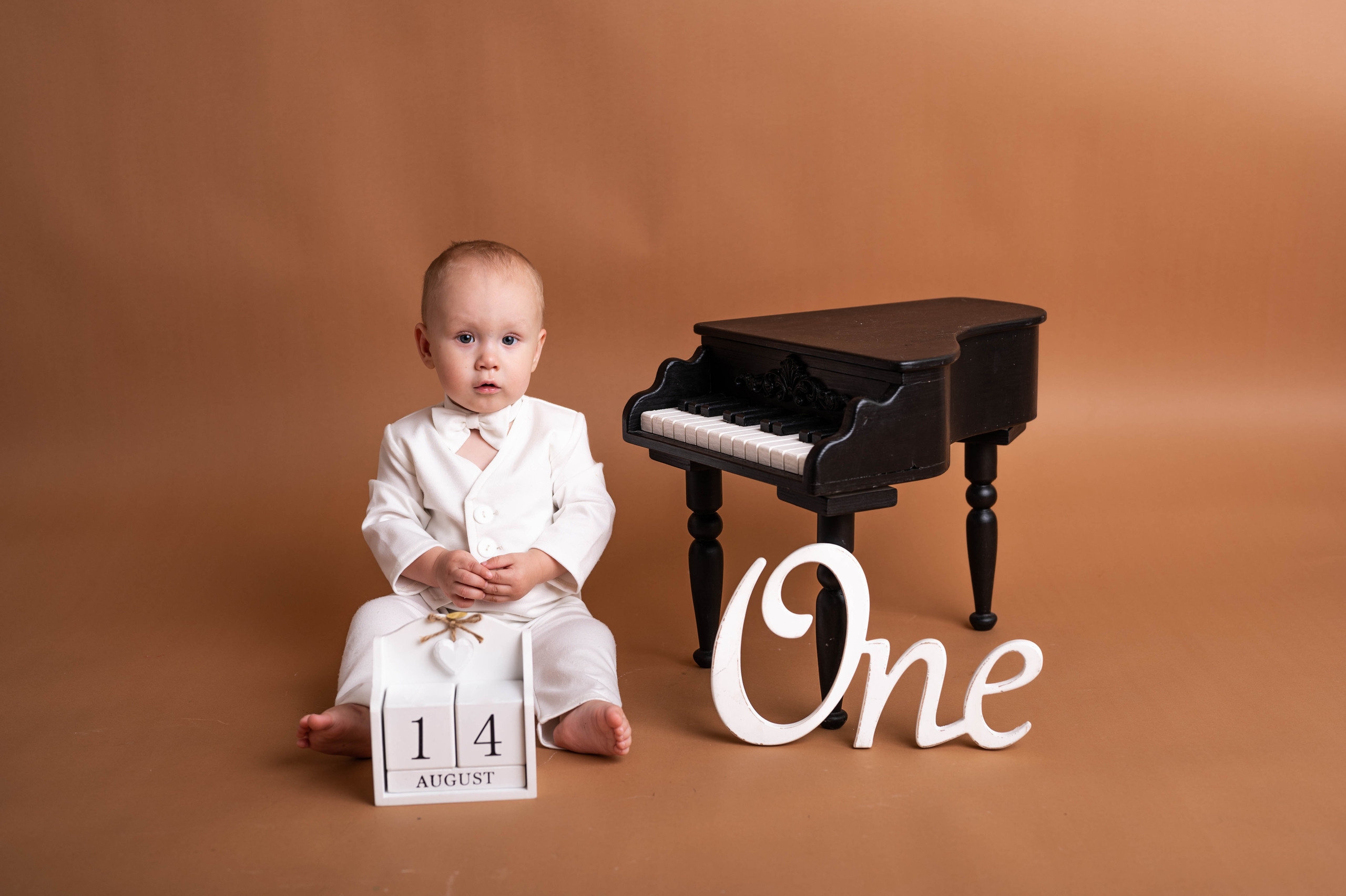 Фотосессия на годик для мальчика. Фотосессия на годик в Москве. Фотограф годовасия