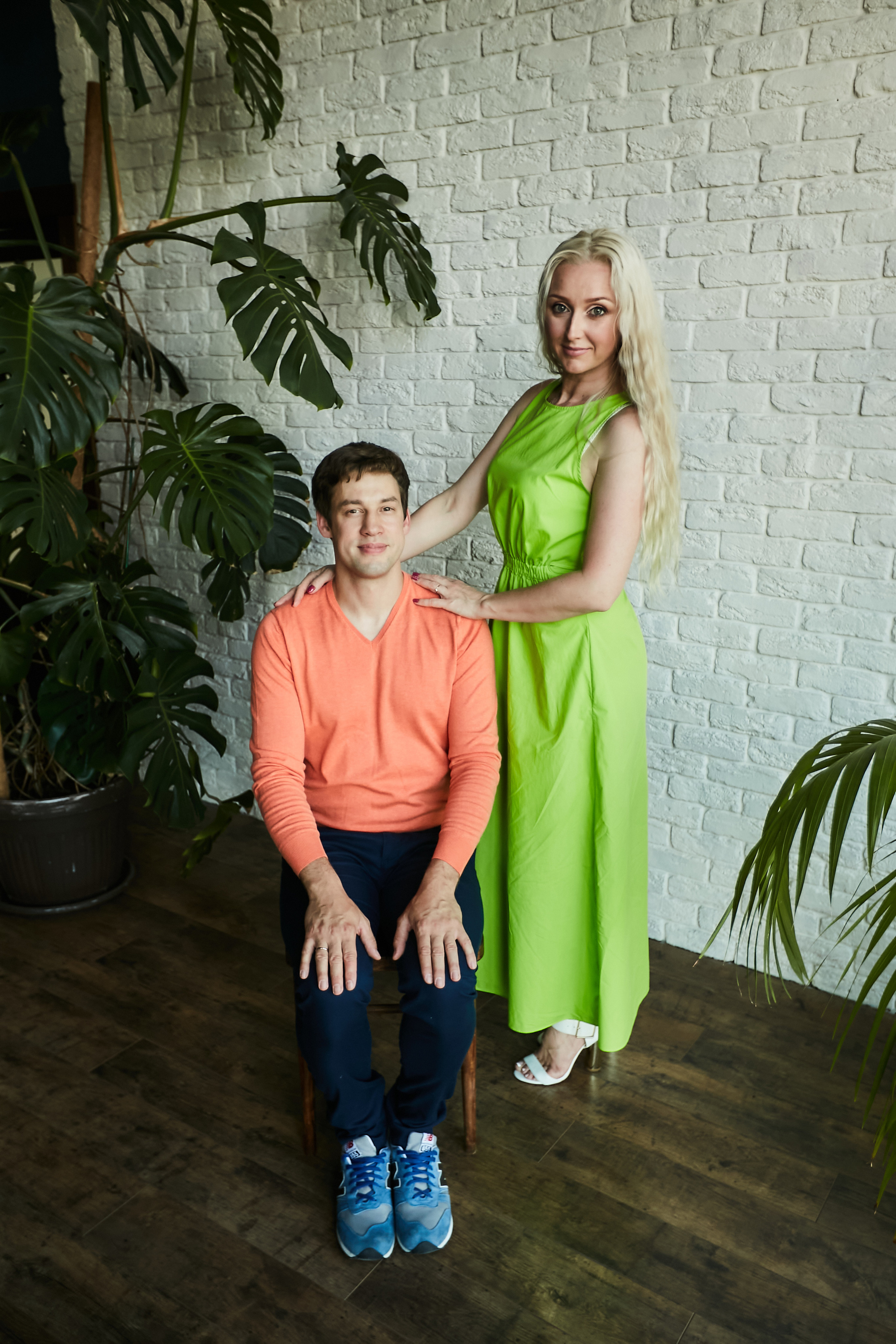 Володя, Юля и дети