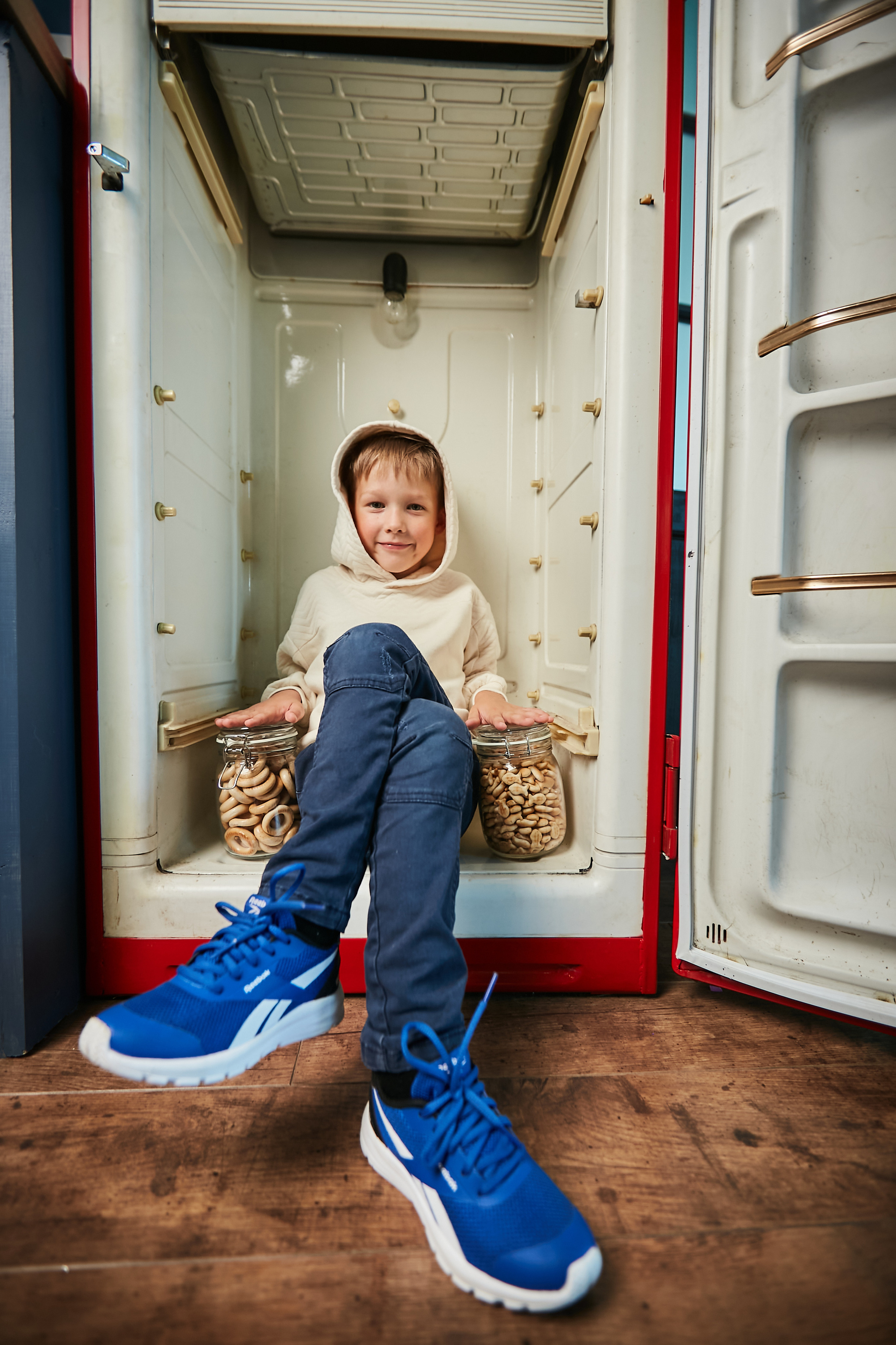 Володя, Юля и дети