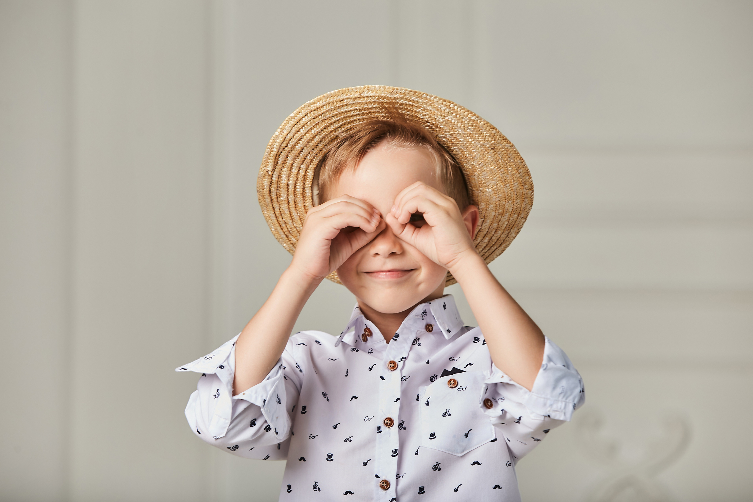 Володя, Юля и дети