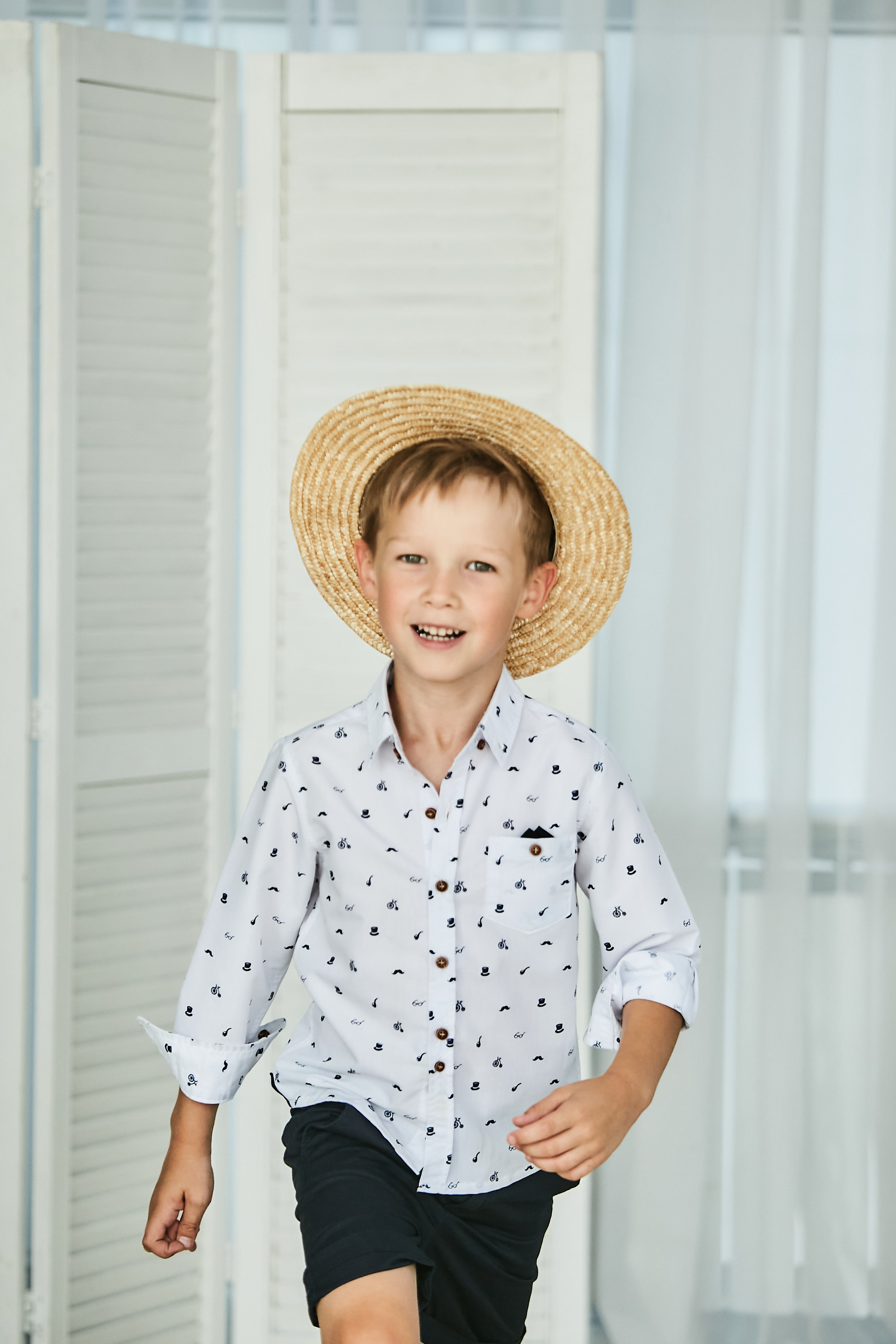 Володя, Юля и дети