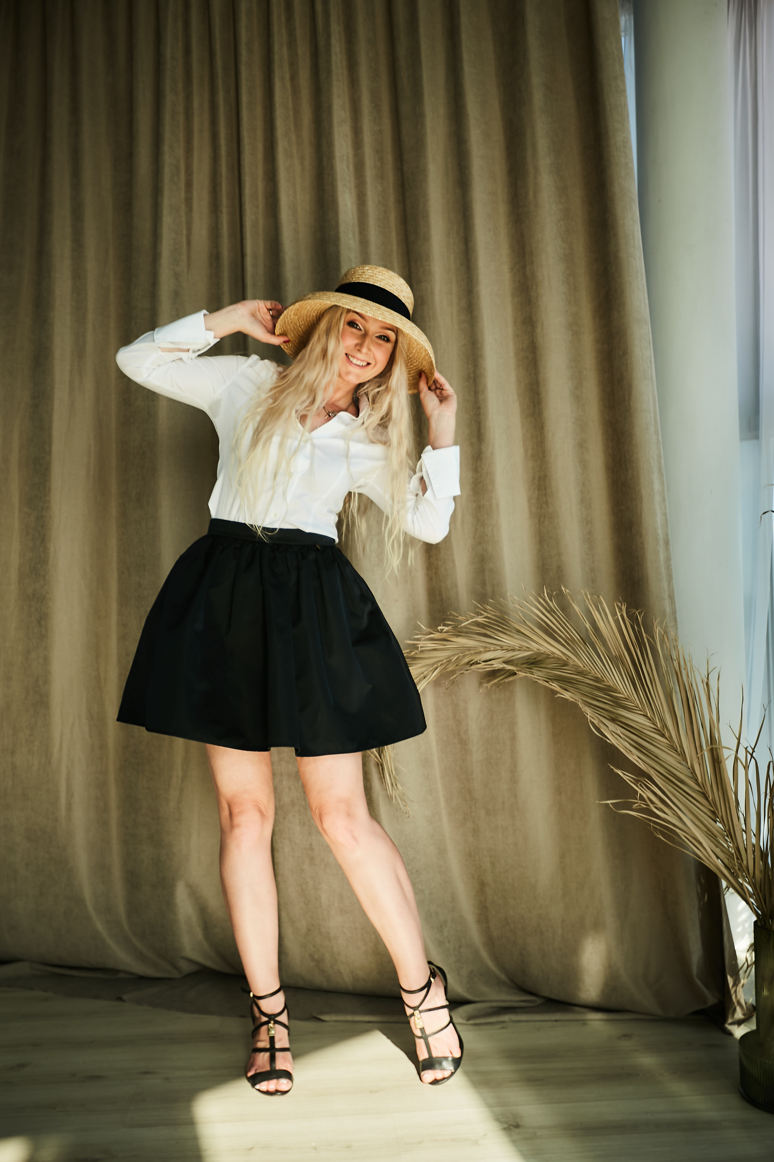 Володя, Юля и дети