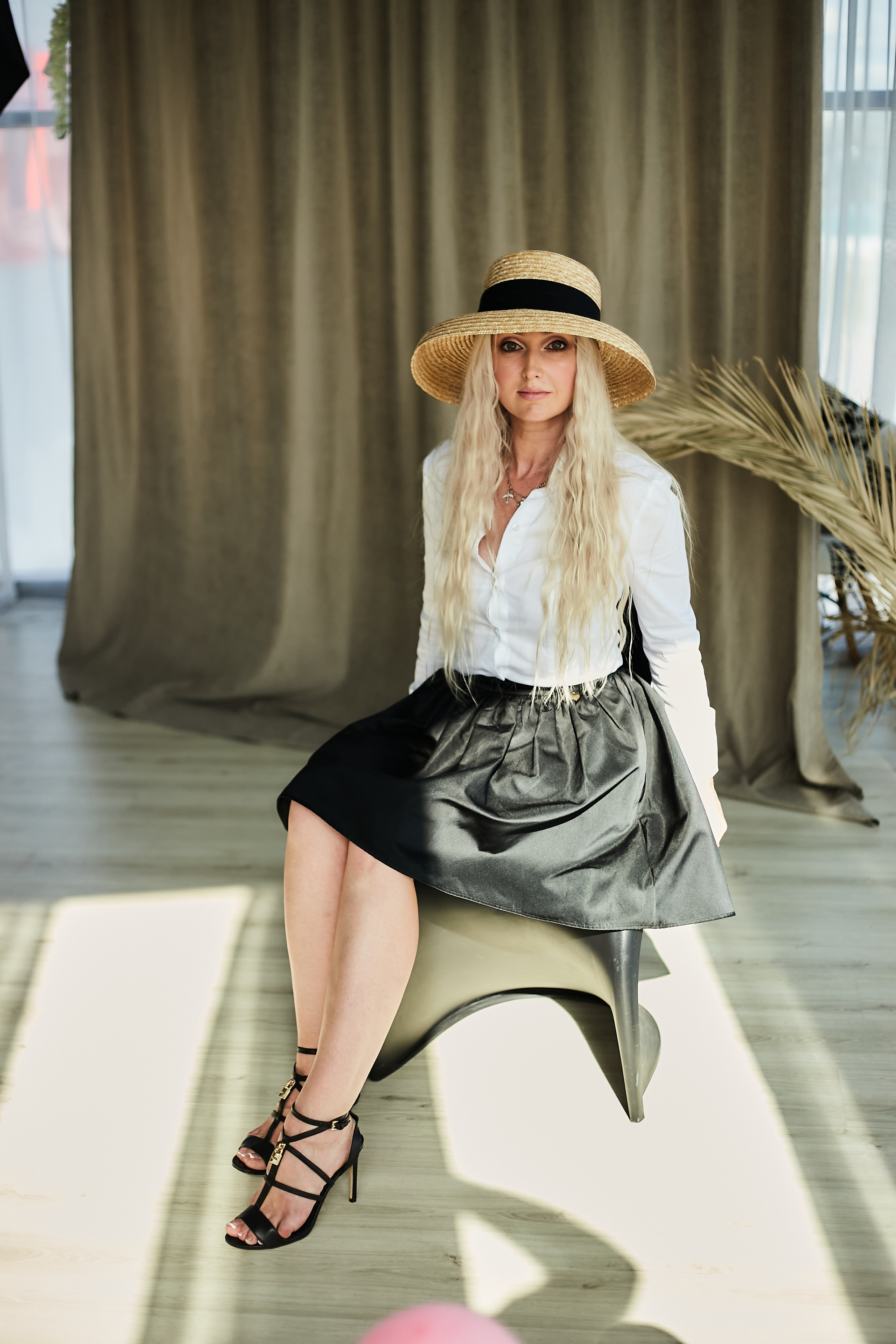 Володя, Юля и дети