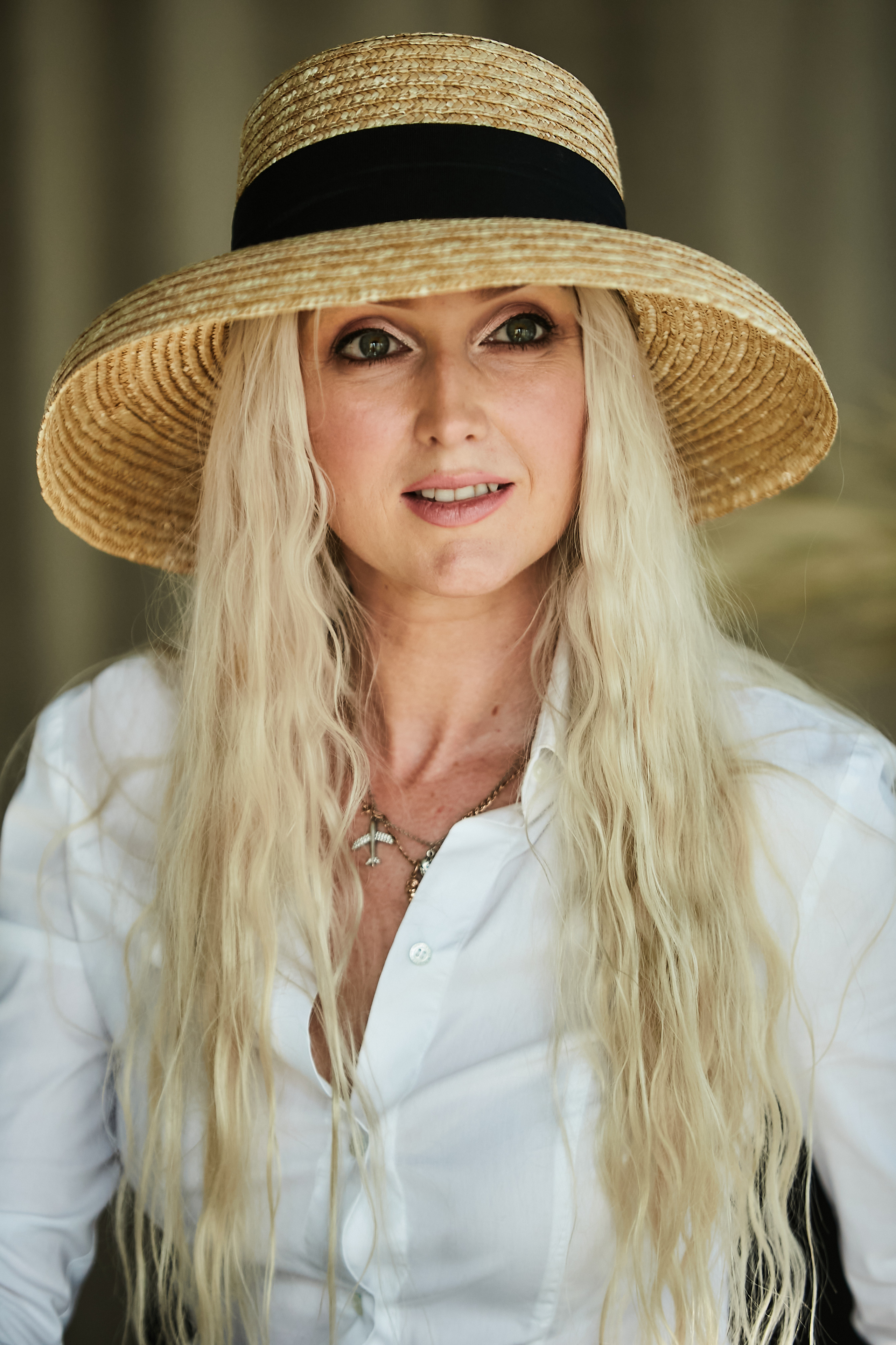 Володя, Юля и дети