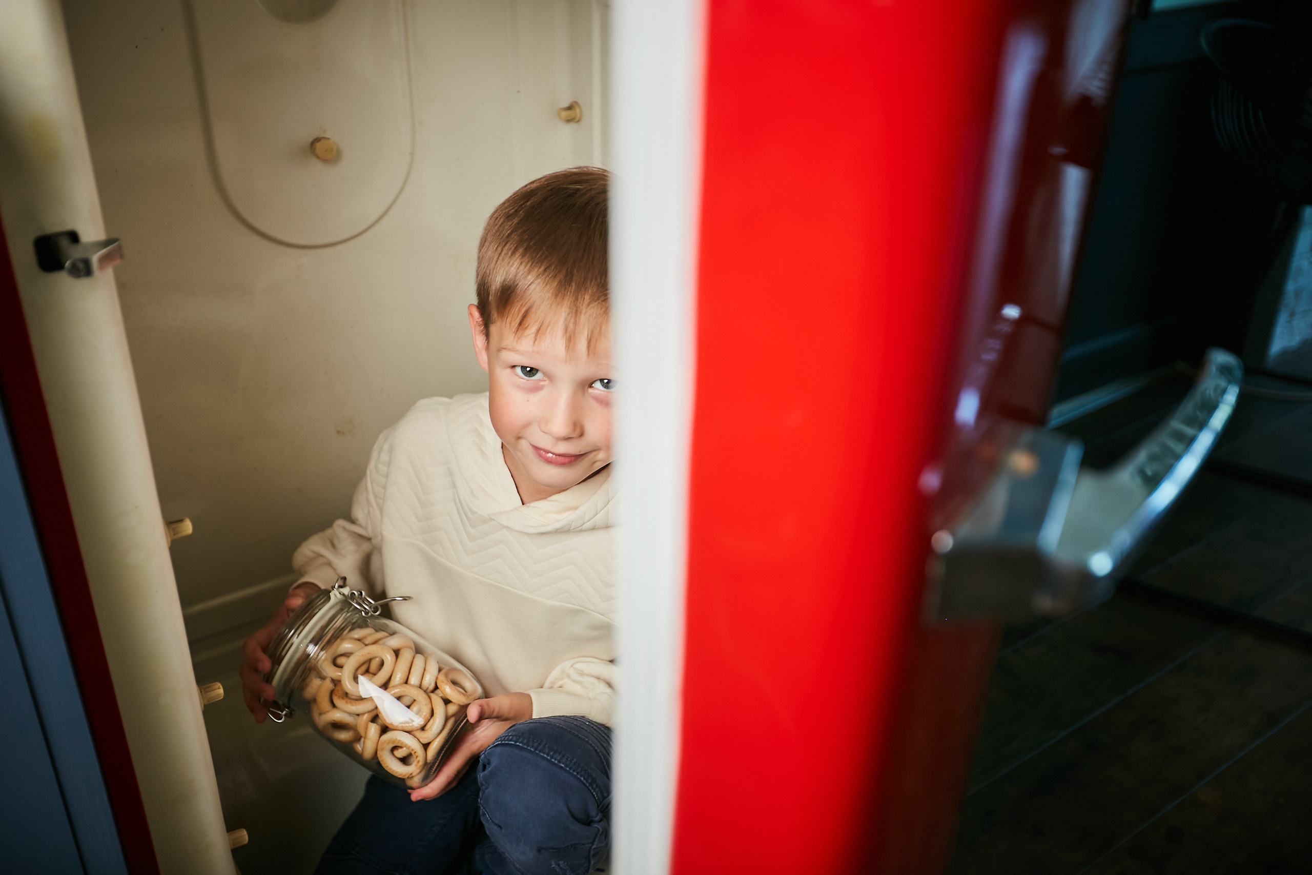 Володя, Юля и дети