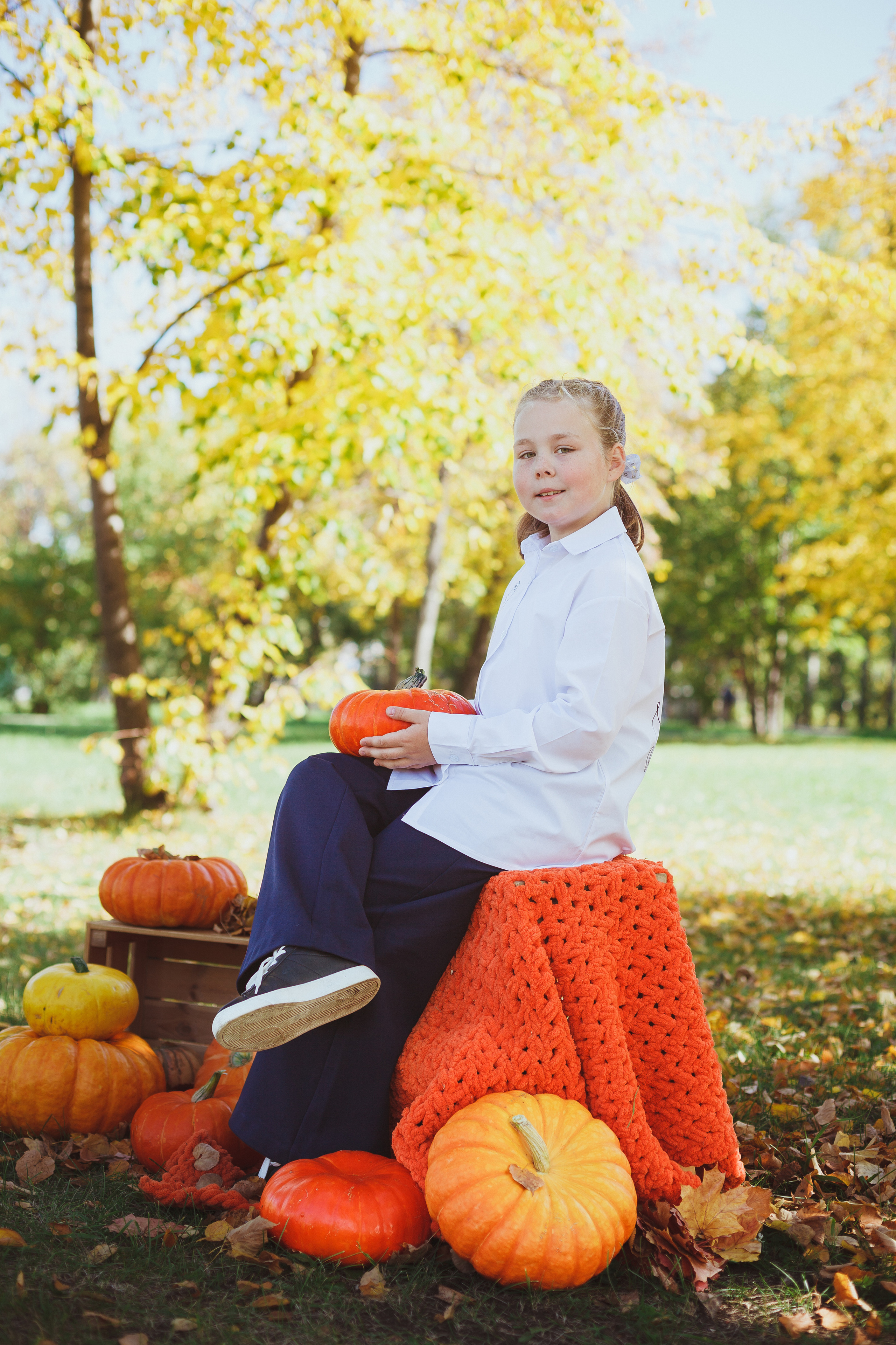 Школьная фотосессия на 31 августа. 1,2,3 сентября. Портреты детей 4-6 штук. Групповые общие 2-5 шт. Цена 450р. (1). Семейный и детский фотограф в Сухом Логу Ольга Кайгородова