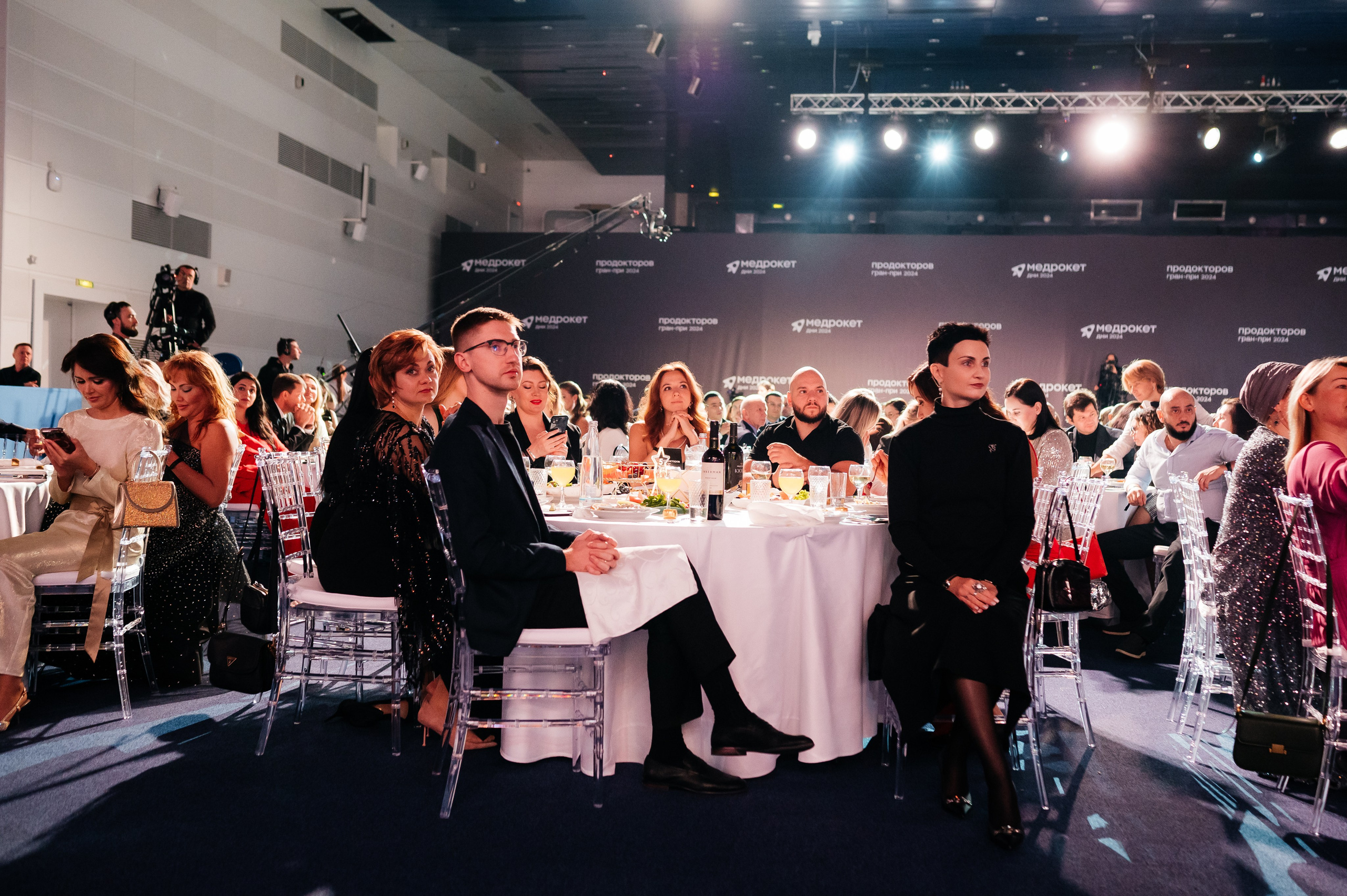 Конференция МедРокет 2024. Фотограф Илья Бызов, Свадебный и репортажный фотограф Сочи
