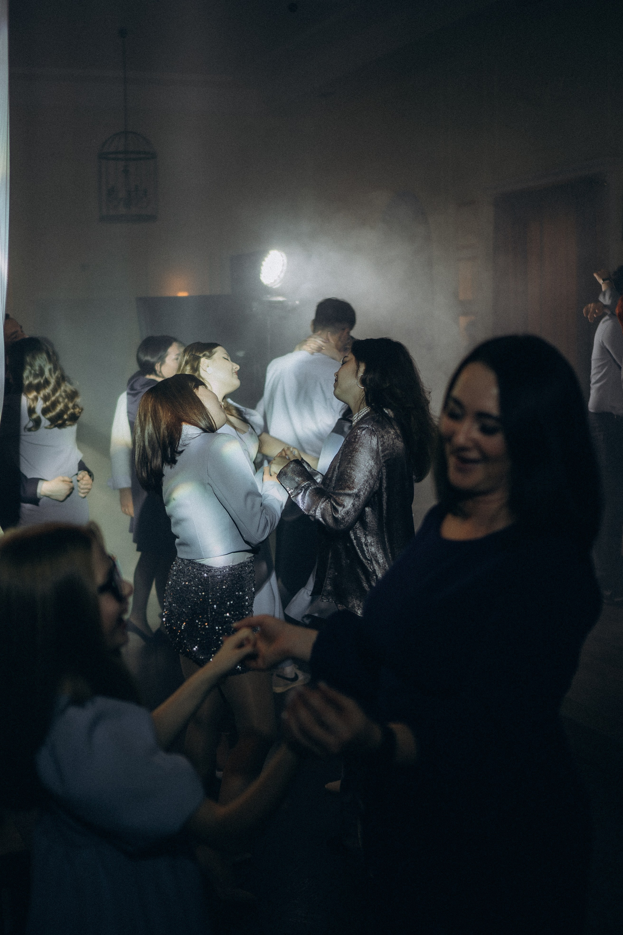 СВАДЕБНАЯ СЬЕМКА СБОРОВ В ОТЕЛЕ И ВЫЕЗД НА ЦЕРЕМОНИЮ (СНЯТО В СИБИРЕ В НИЖНЕВАРТОВСКЕ). Профессиональный фотограф, Санкт-Петербург — Виктория Богомолова