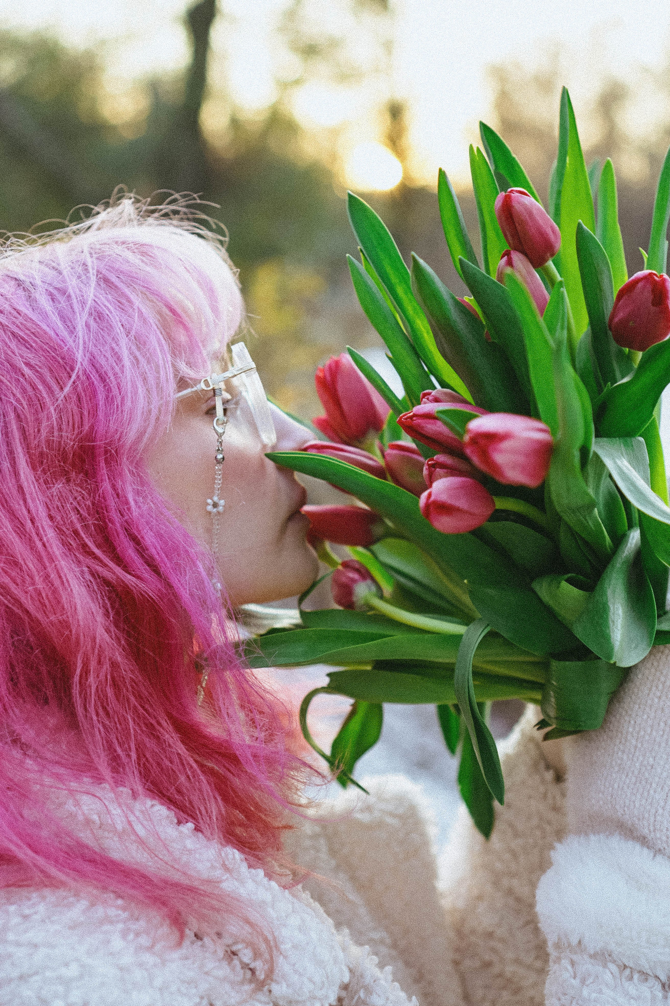 Прогулочная фотосессия с тюльпанами. Профессиональный фотограф, Санкт-Петербург — Виктория Богомолова