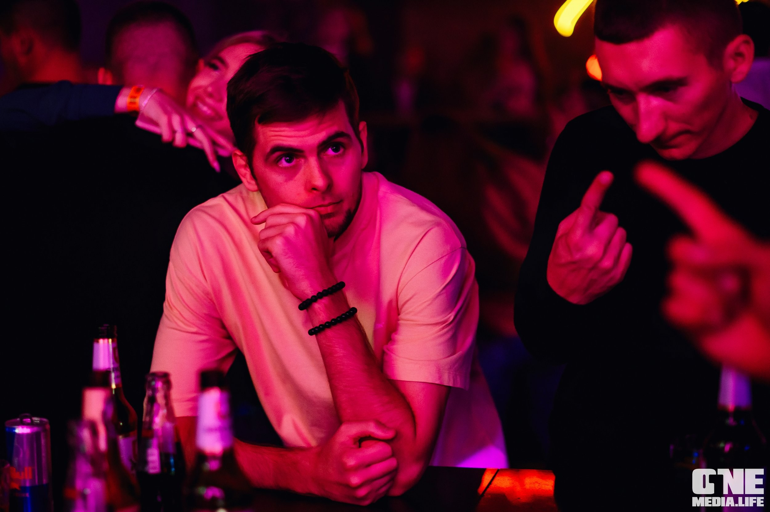 Фоторепортаж из бара XxxX. One Media Life: фоторепортажи, фотоотчеты с мероприятий и заведений